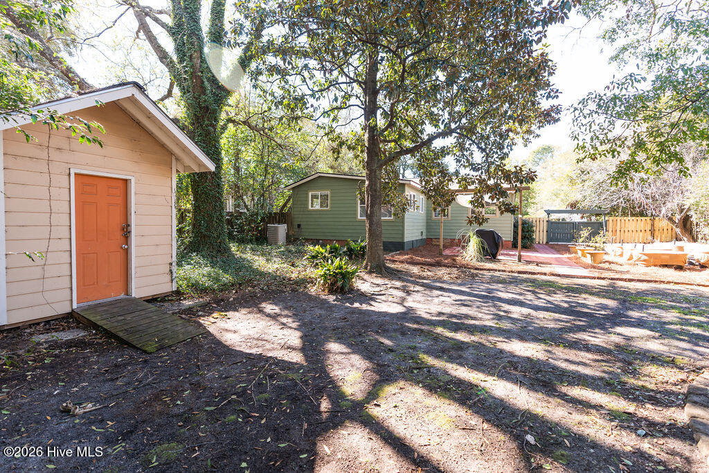 100554317 | Photo 40