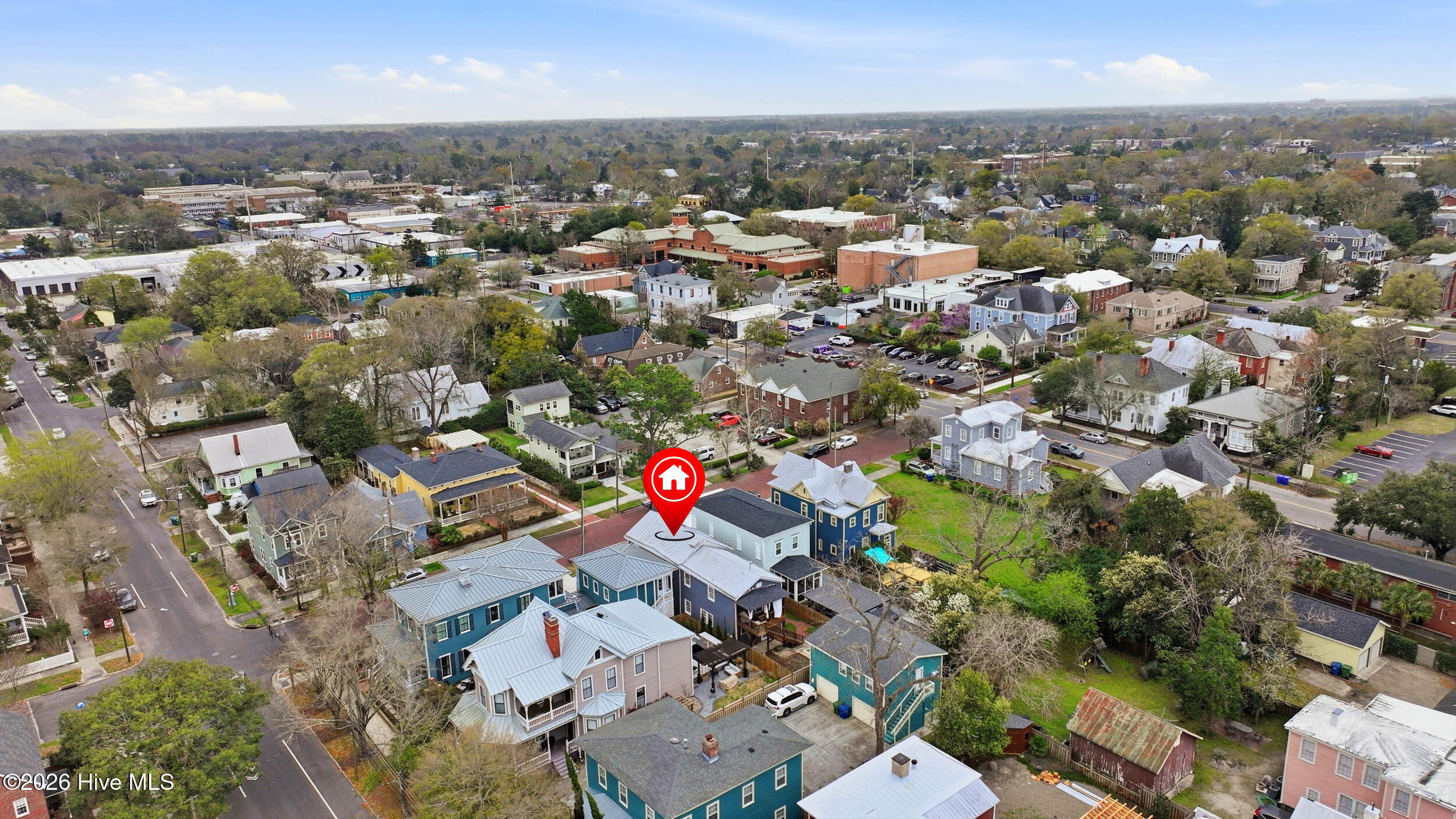 100560571 | Photo 34