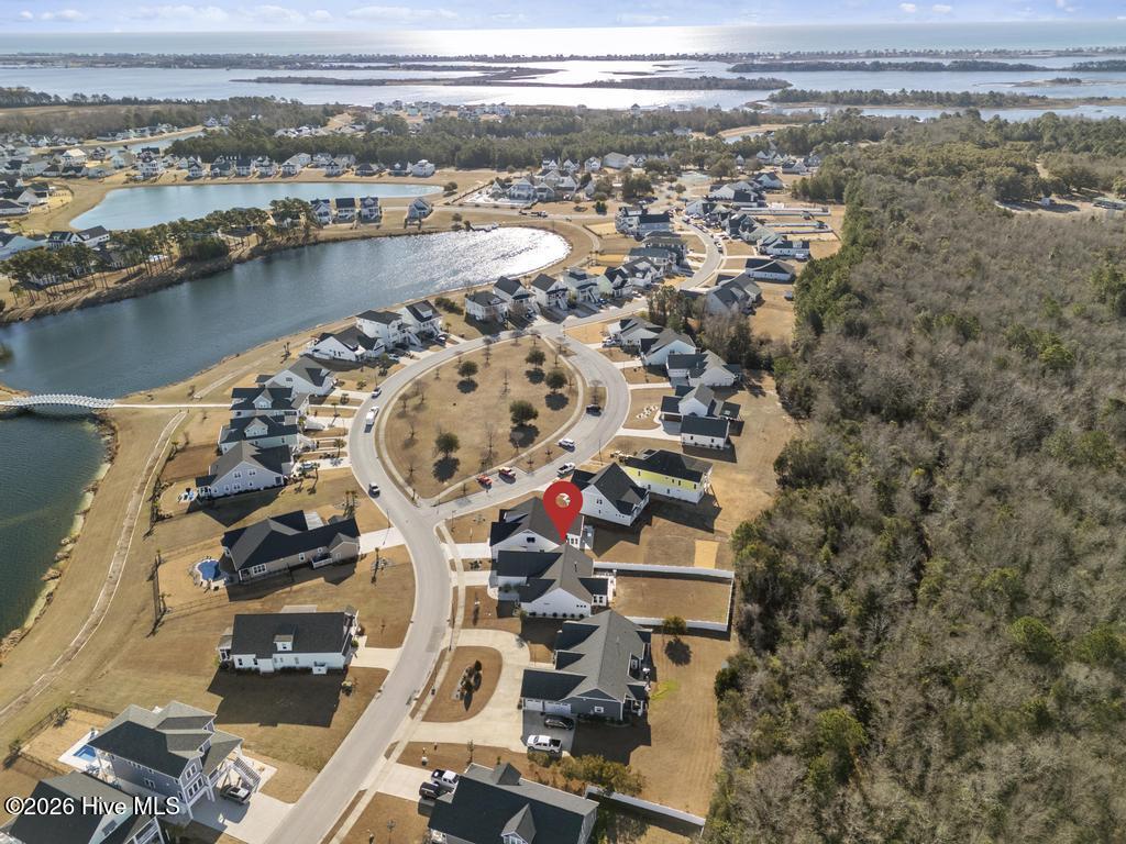 100558898 | Photo 56