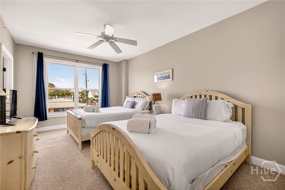 guest bedroom #1