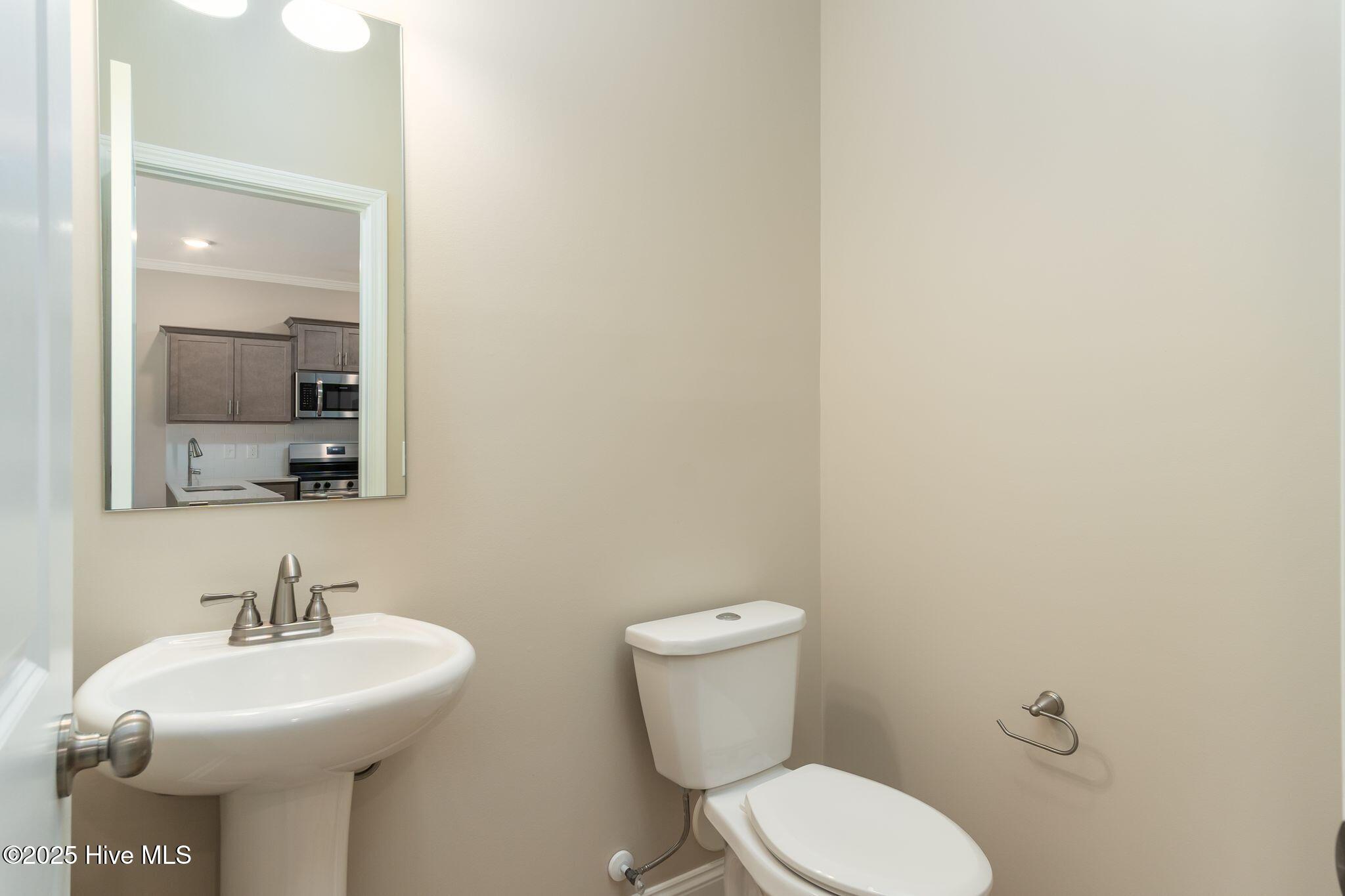 100531651 | Photo 13