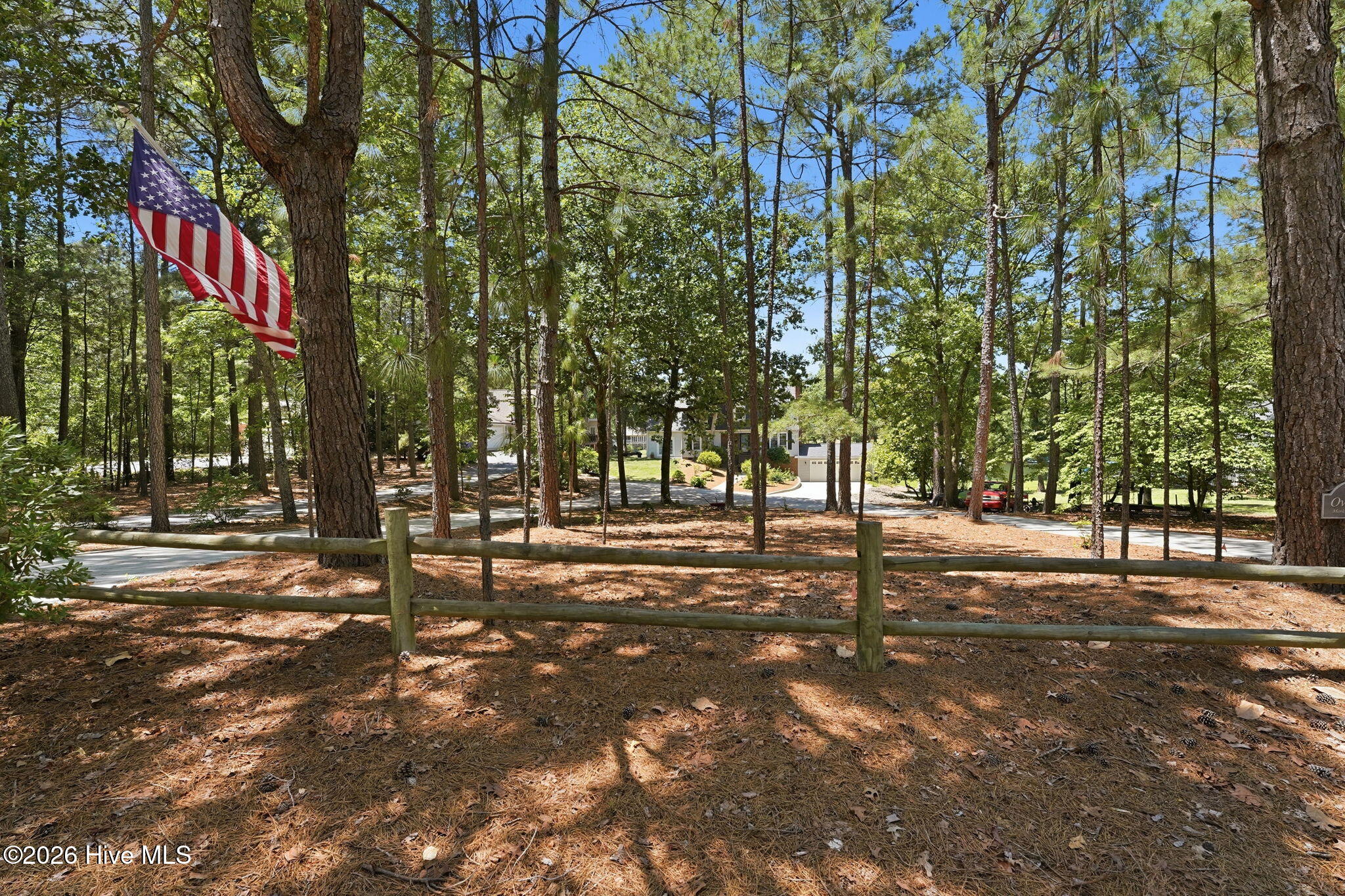 View from the road, lots of privacy leading to the home.