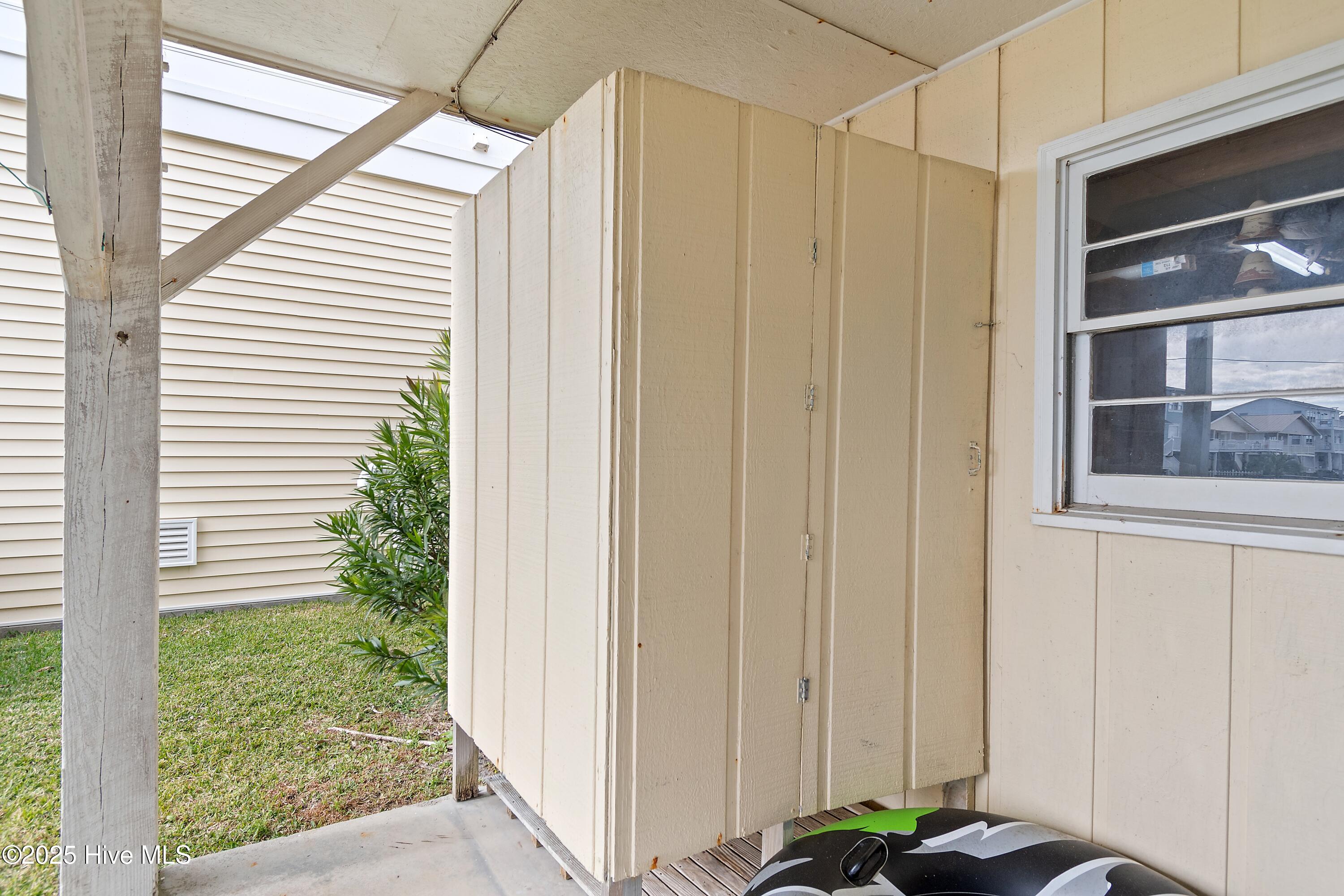 100543177 | Photo 38