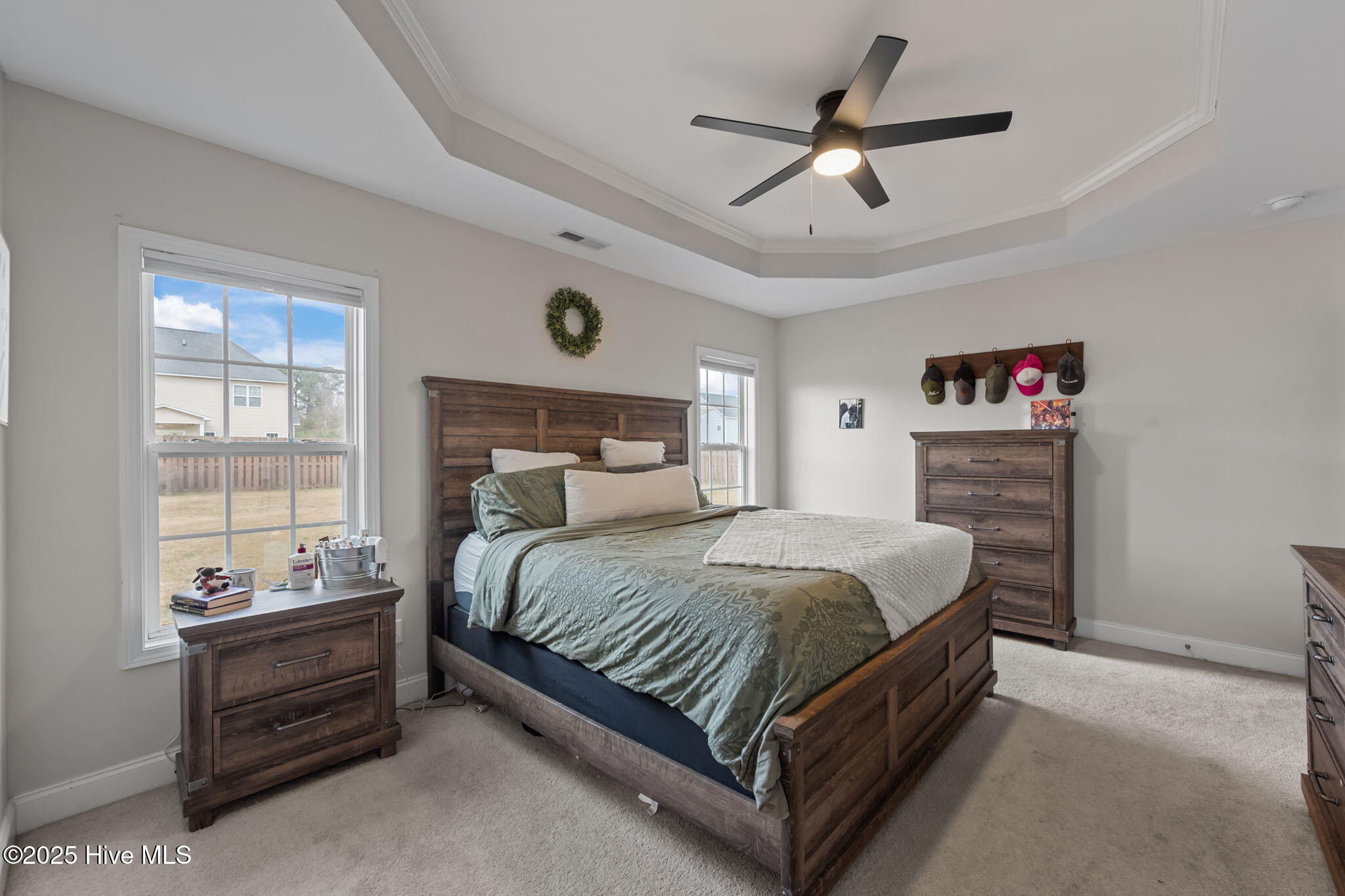 100543355 | Photo 22