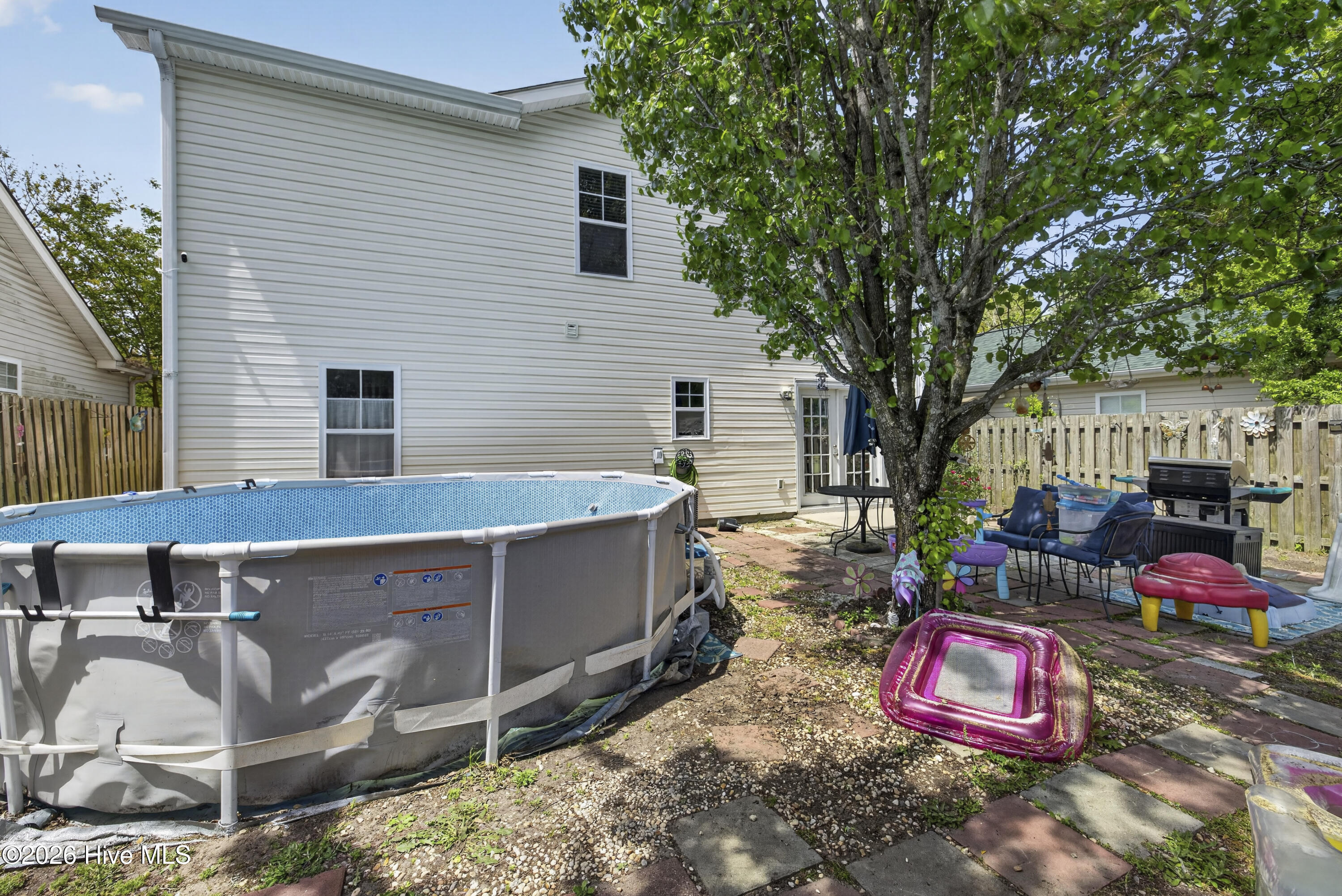 100567441 | Photo 10