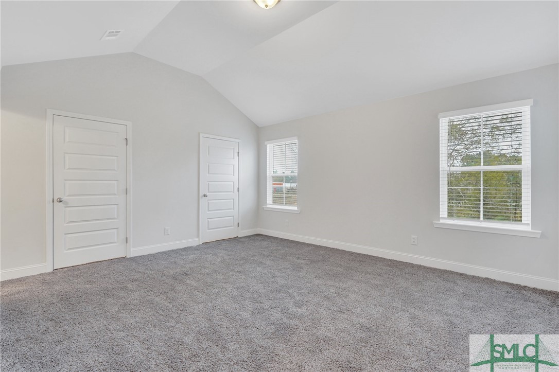 Photo is of another unit and does not represent the design selections in all units.