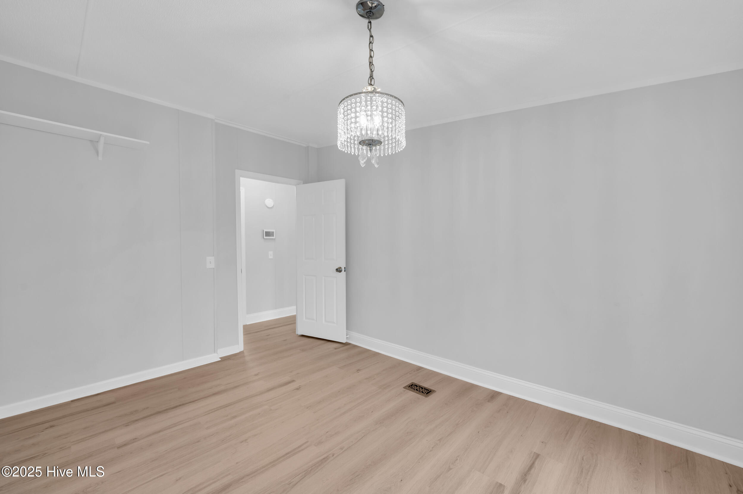 100534761 | Photo 23