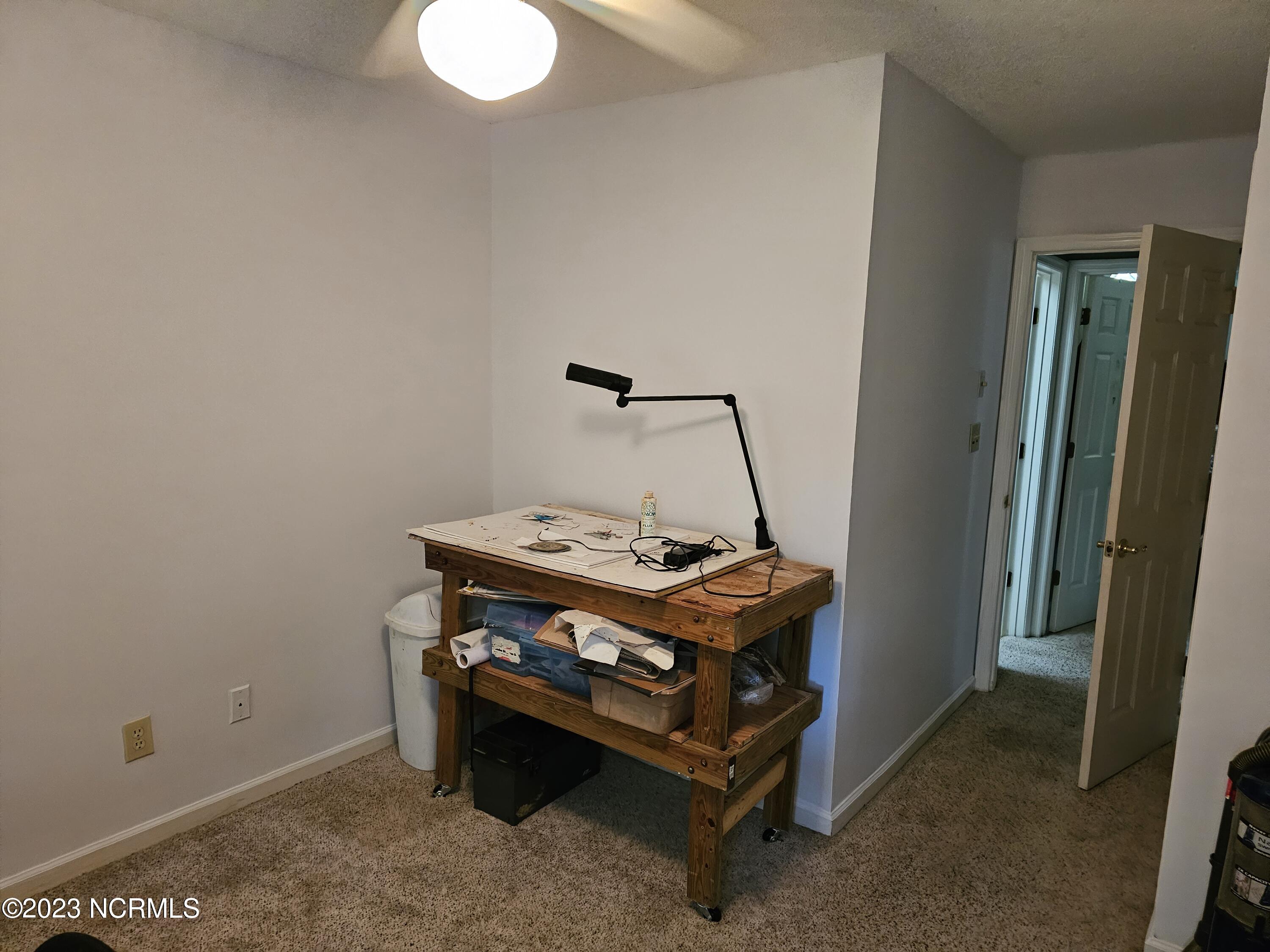 100437682 | Photo 23