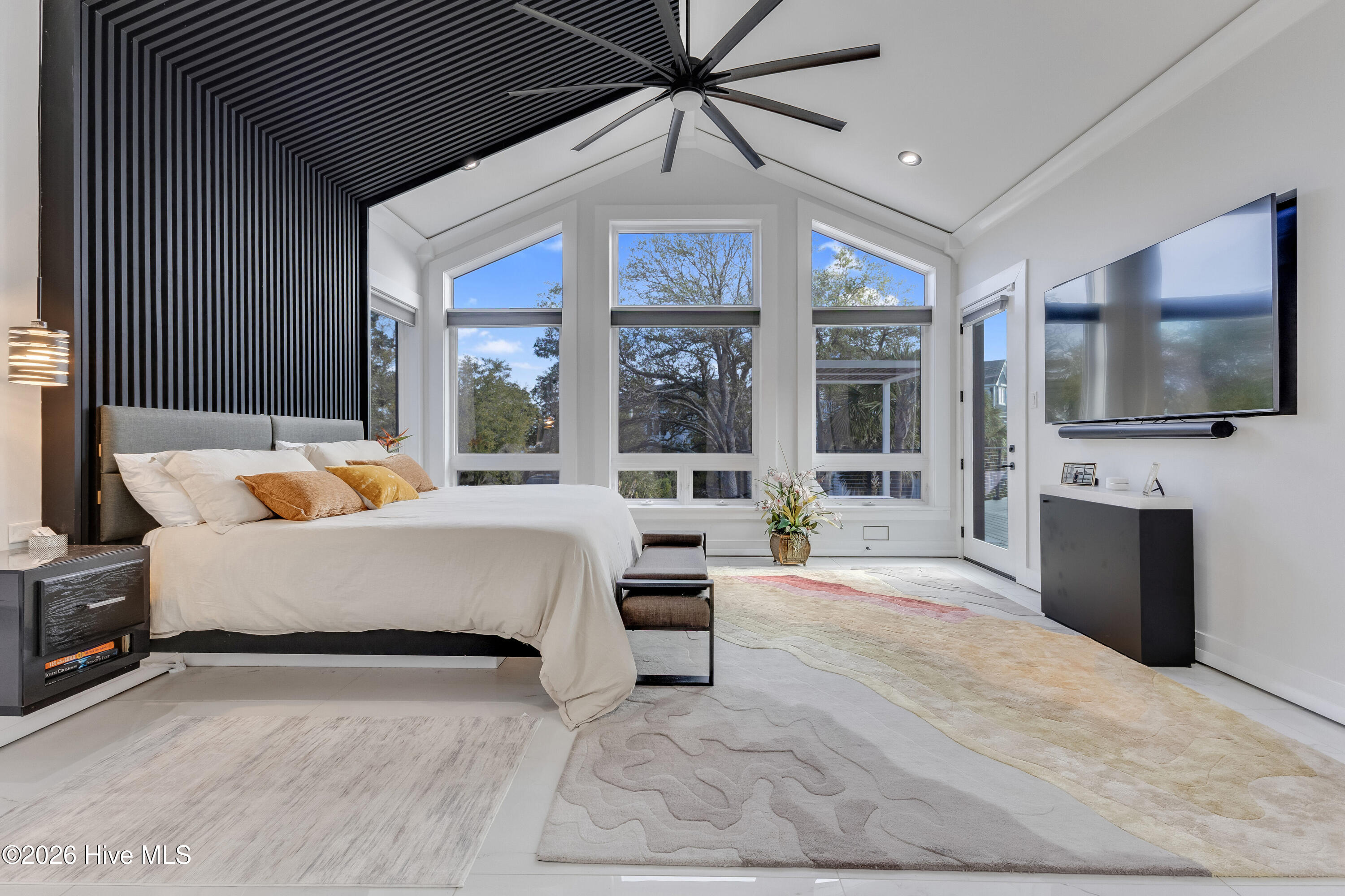 100559856 | Photo 30