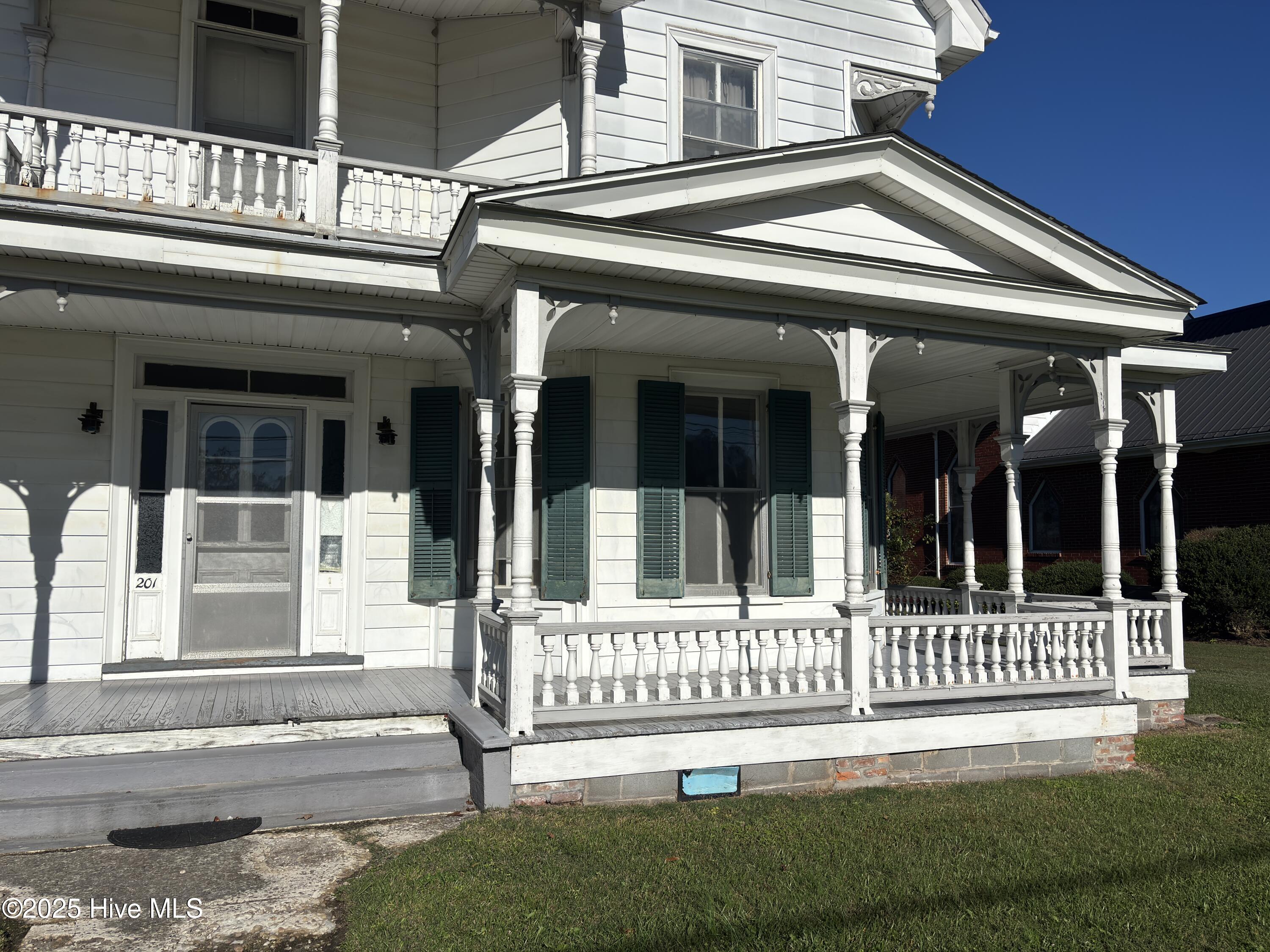 Homes for sale in Winton, NC | 201 N Main St, Winton, NC 27986 | MLS# 100523830