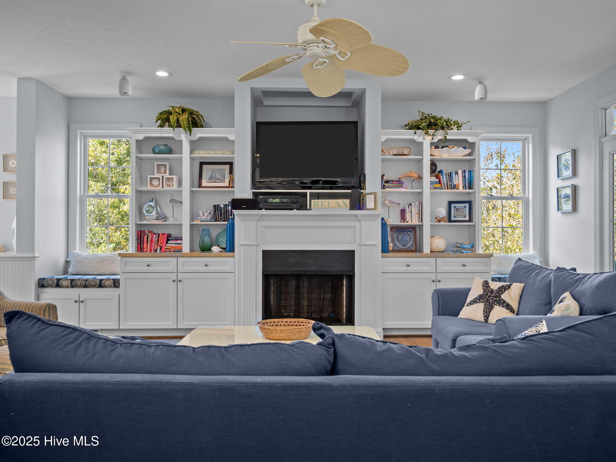 100541168 | Photo 16