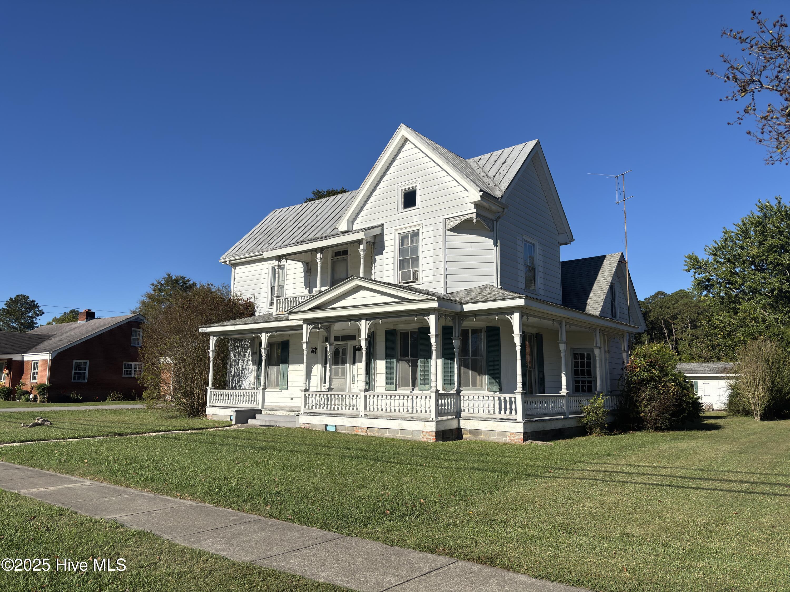 Homes for sale in Winton, NC | 201 N Main St, Winton, NC 27986 | MLS# 100523830