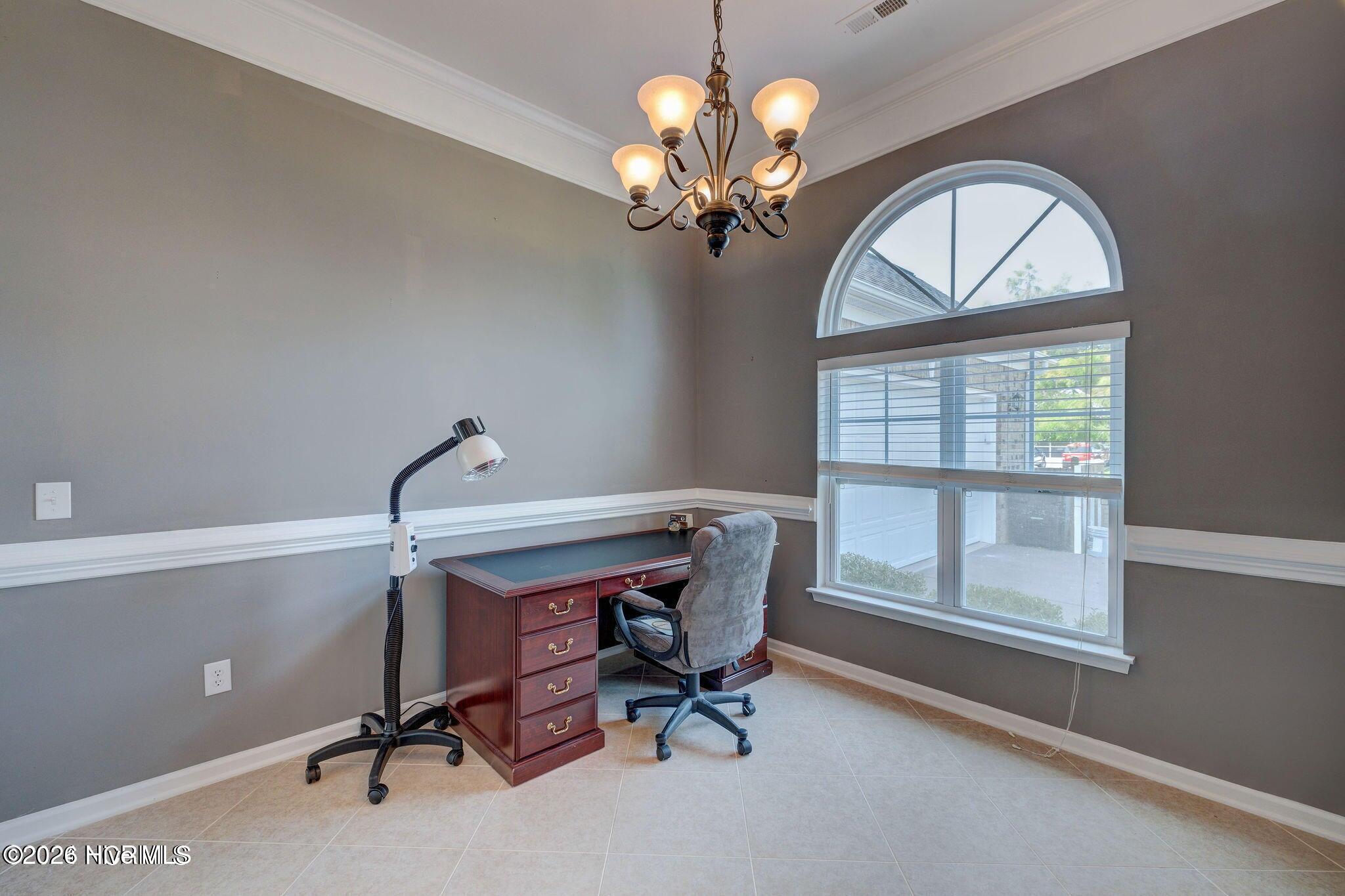 100549194 | Photo 17