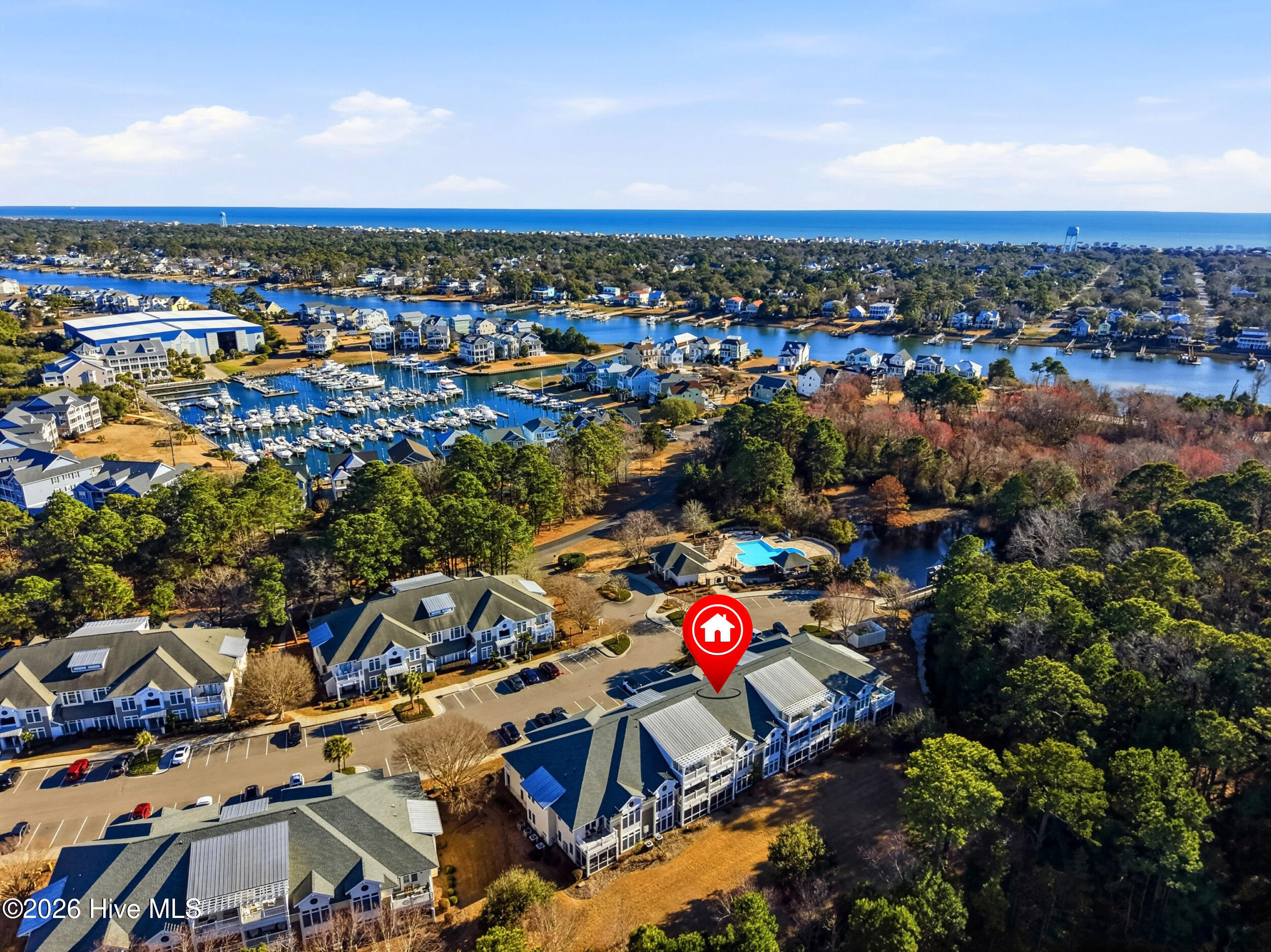 100551957 | Photo 46