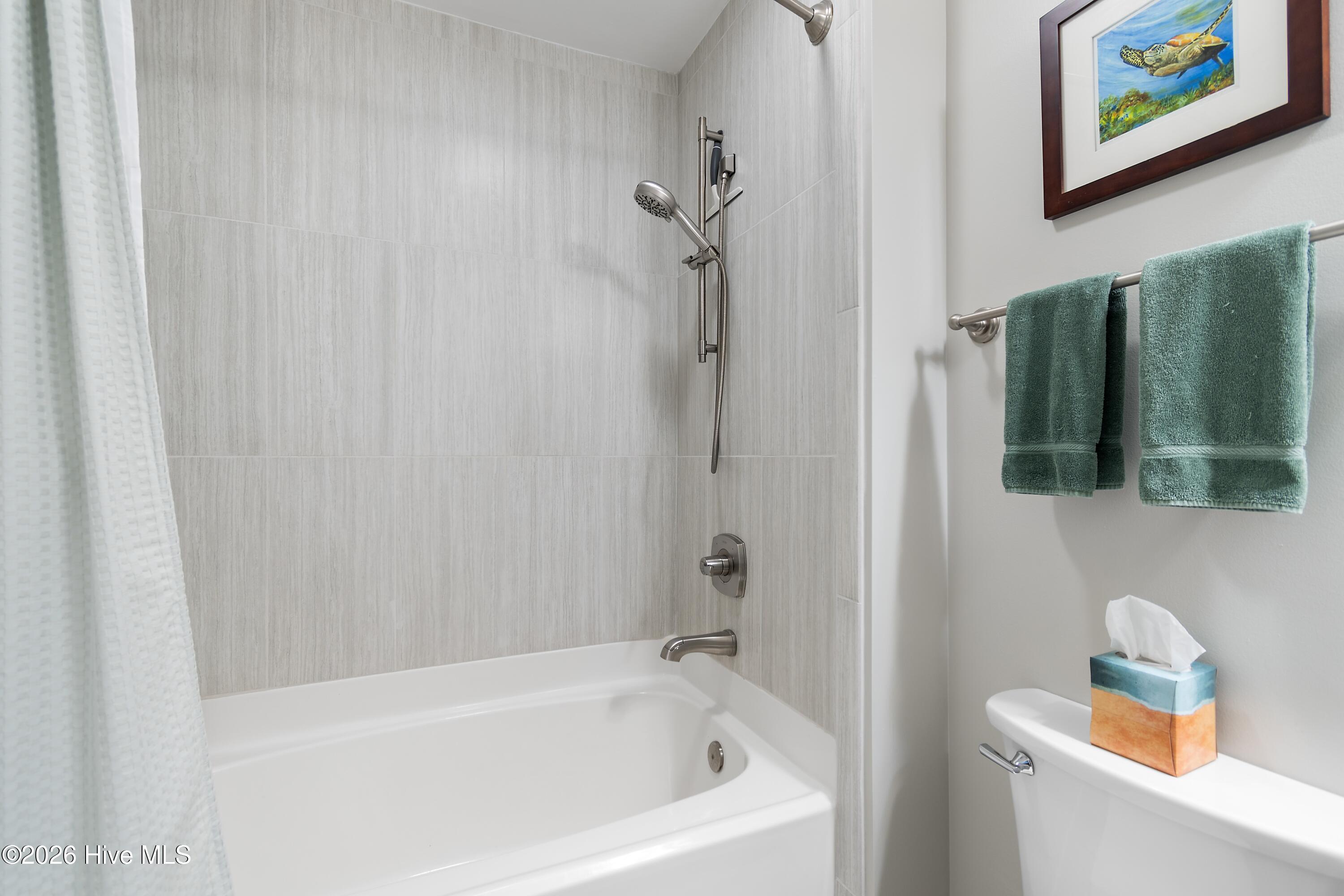 100567297 | Photo 38