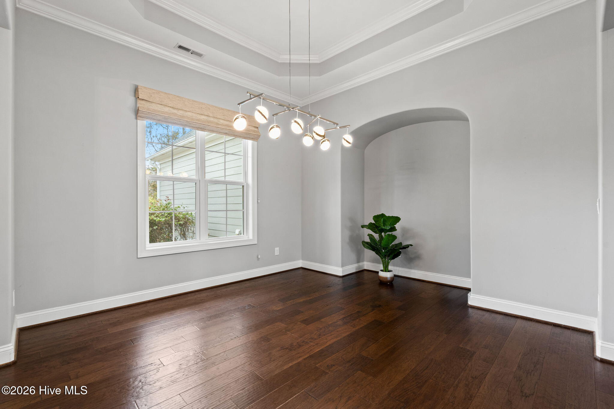 100566605 | Photo 10