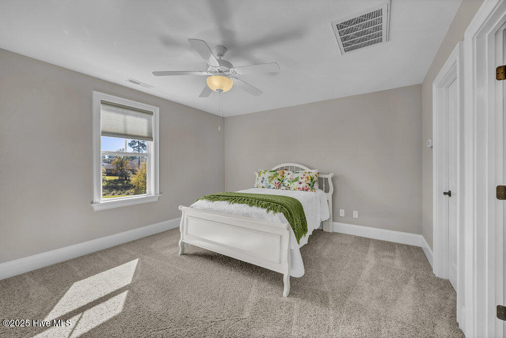 100539818 | Photo 30