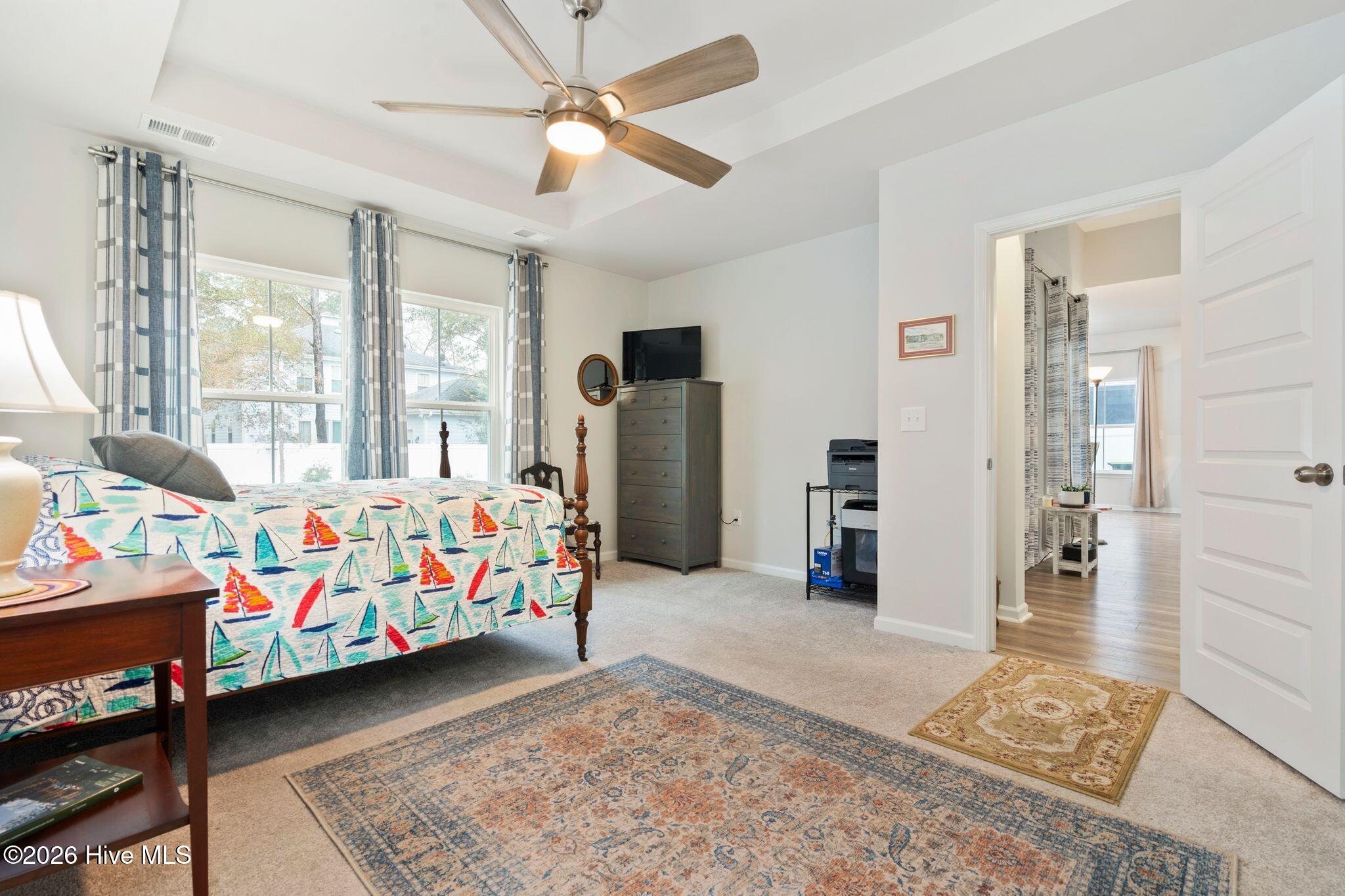 100550488 | Photo 18