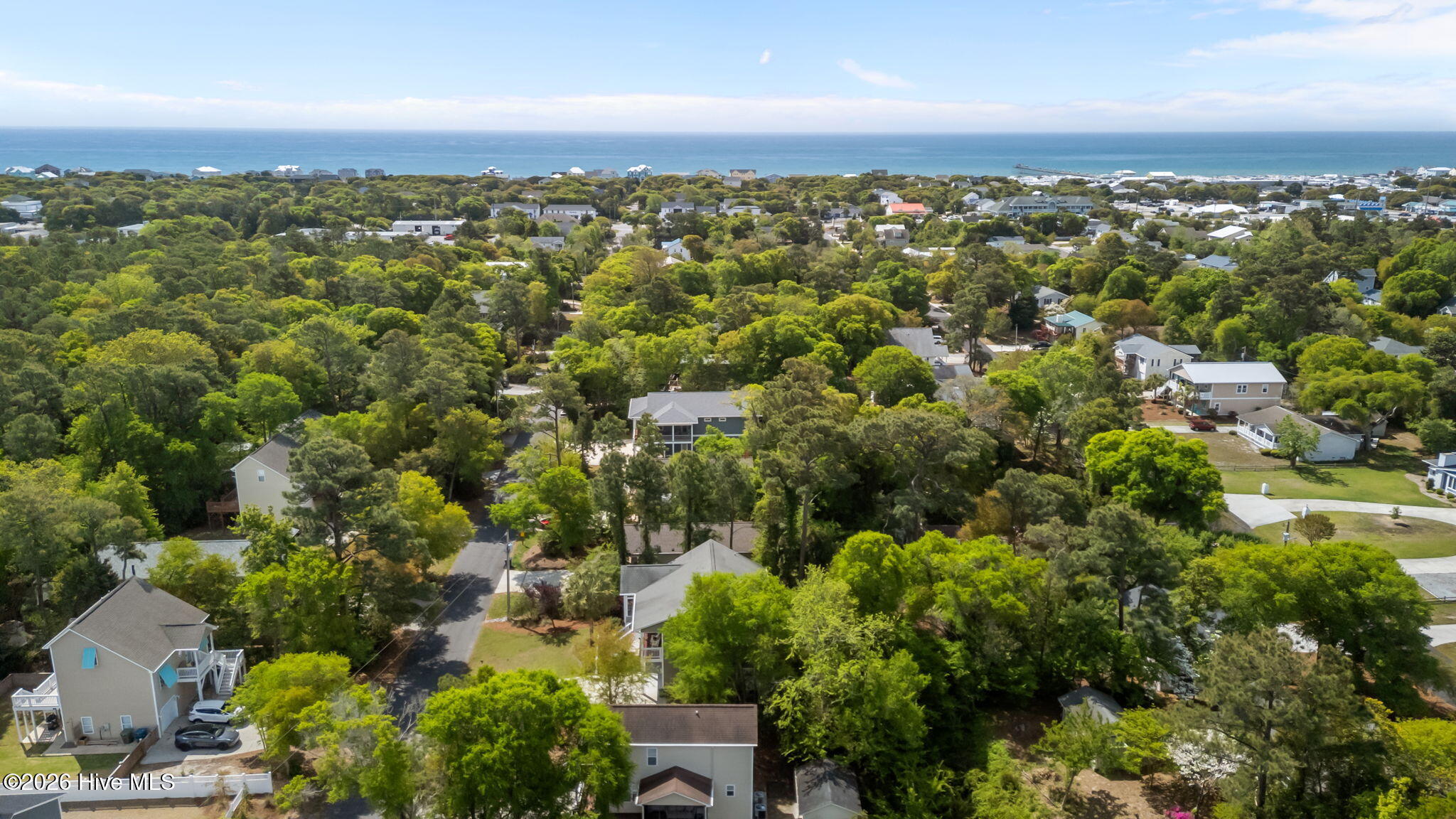 100562020 | Photo 44