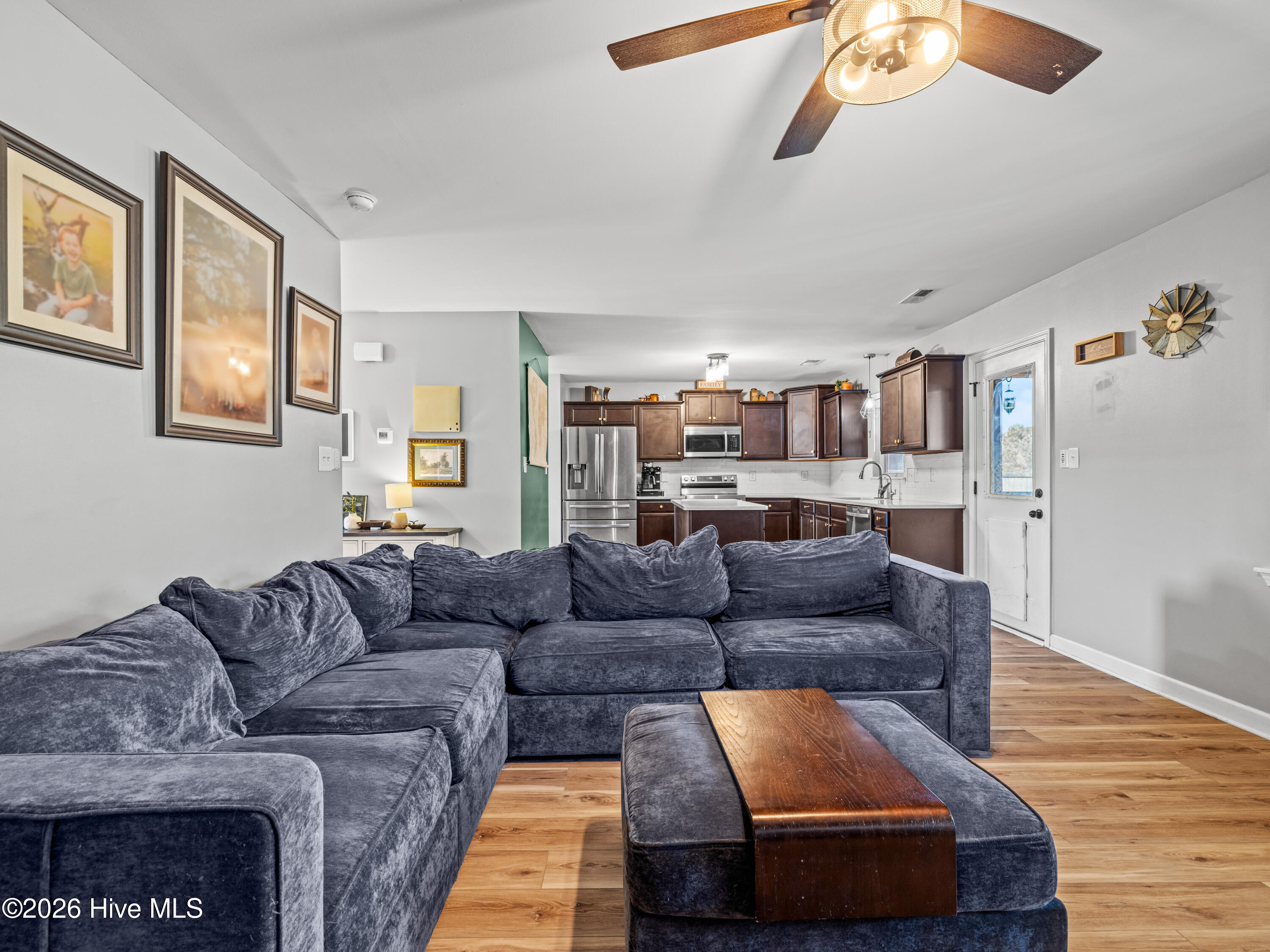 100549966 | Photo 30