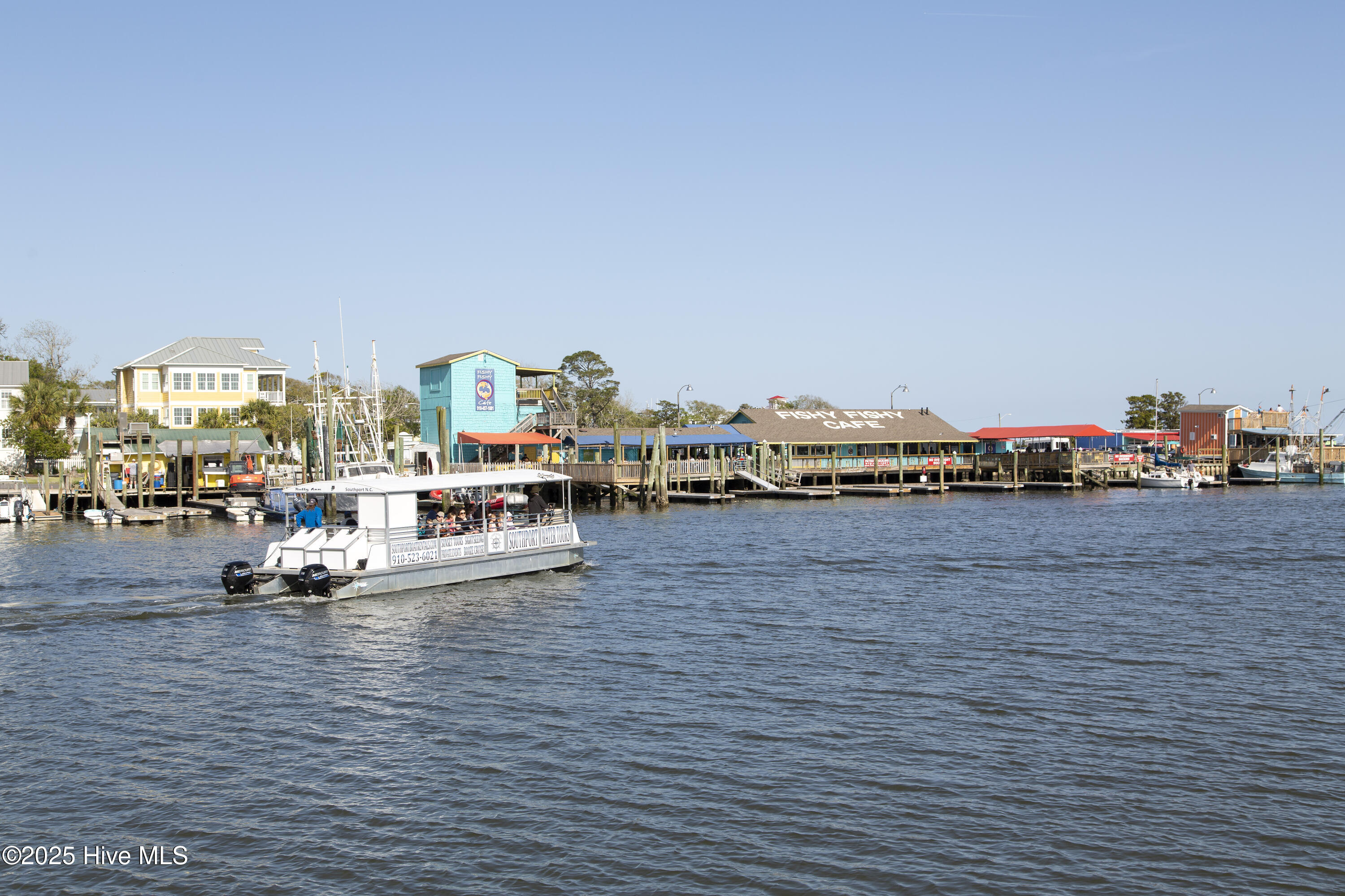 100553718 | Photo 34