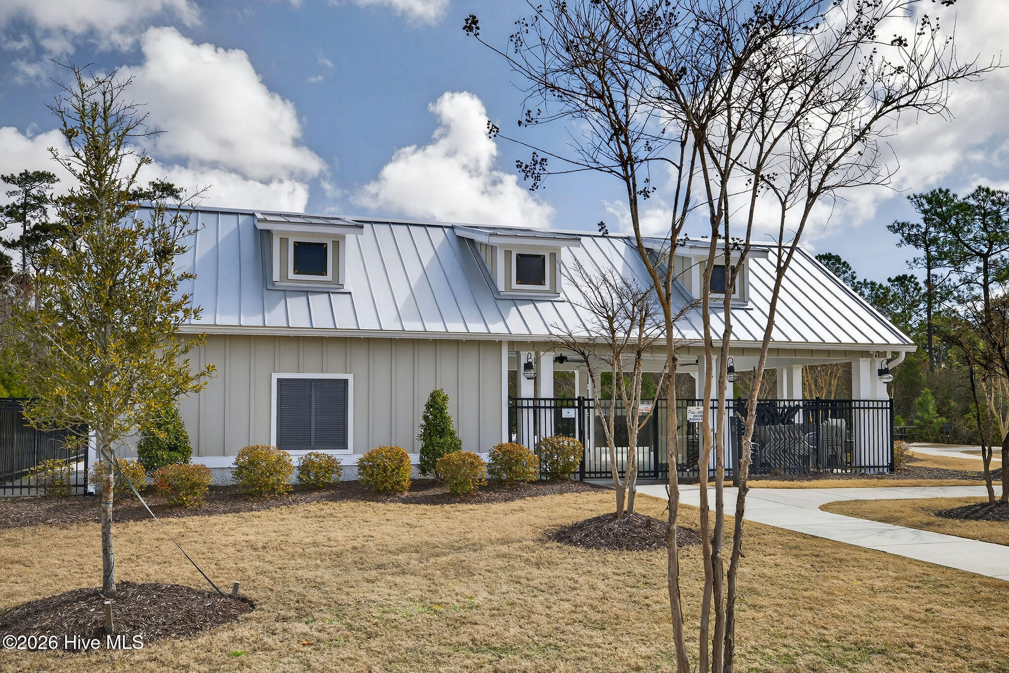 100563102 | Photo 48