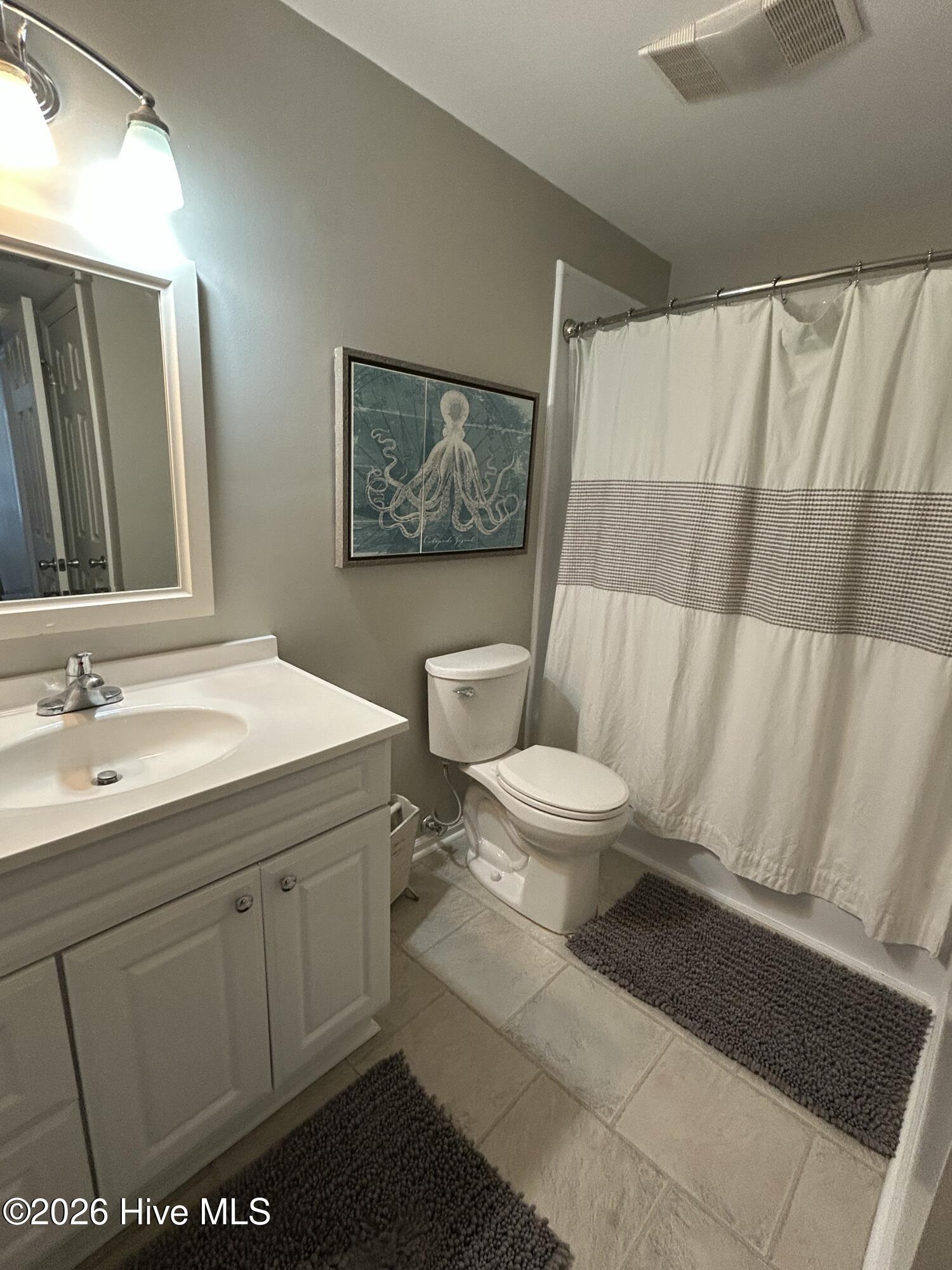 100560284 | Photo 22