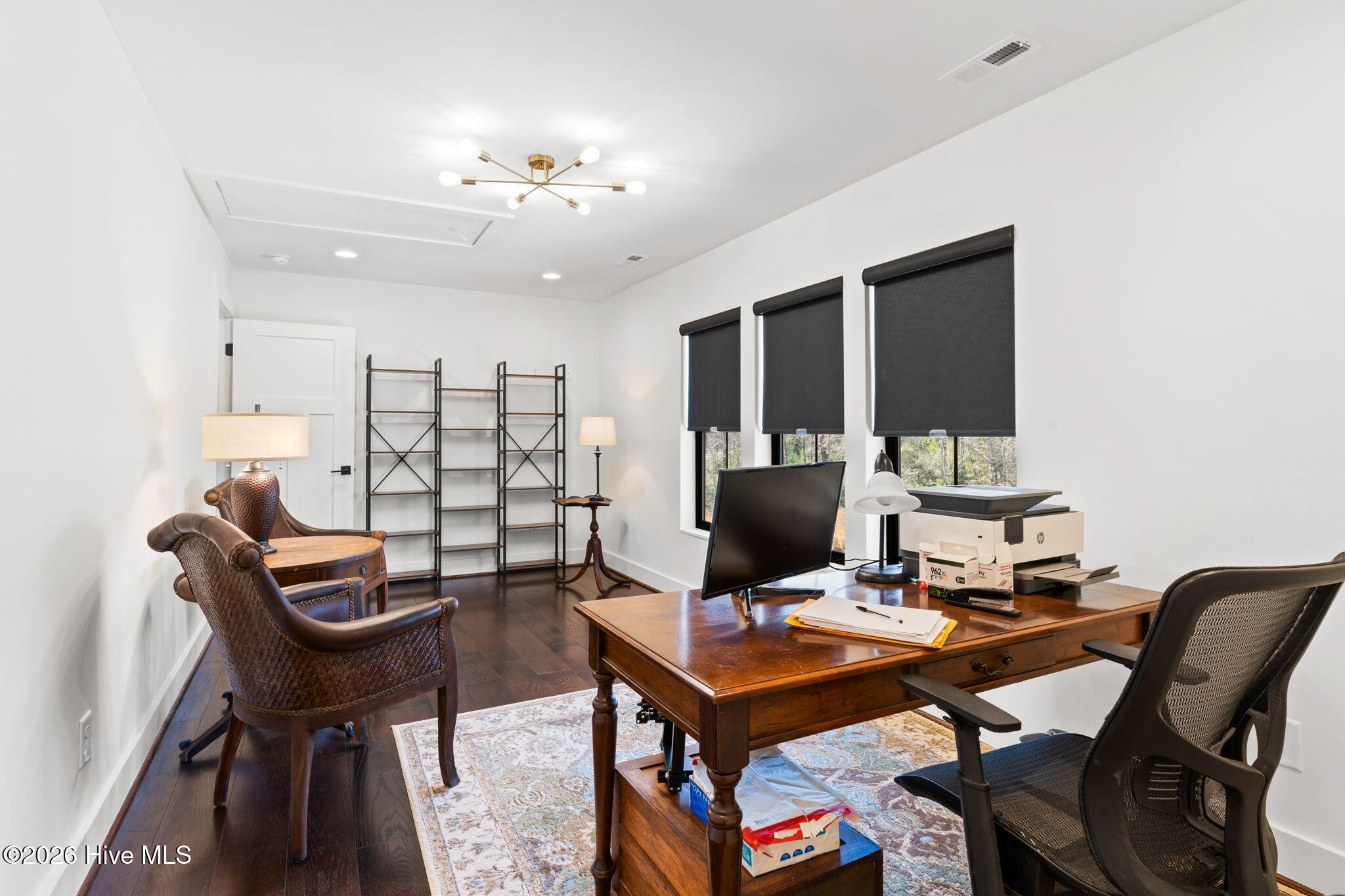 100554419 | Photo 41