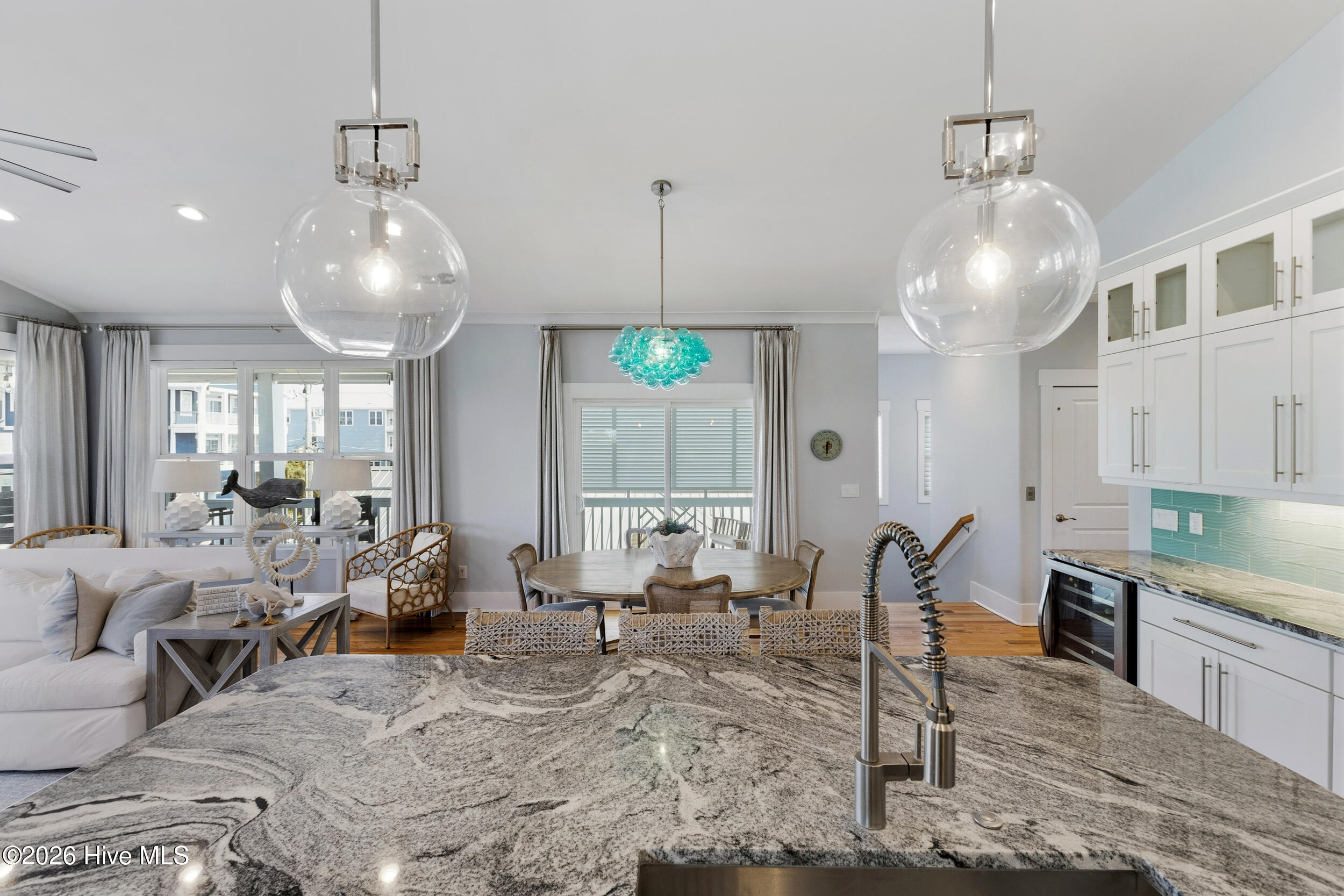 100554534 | Photo 22