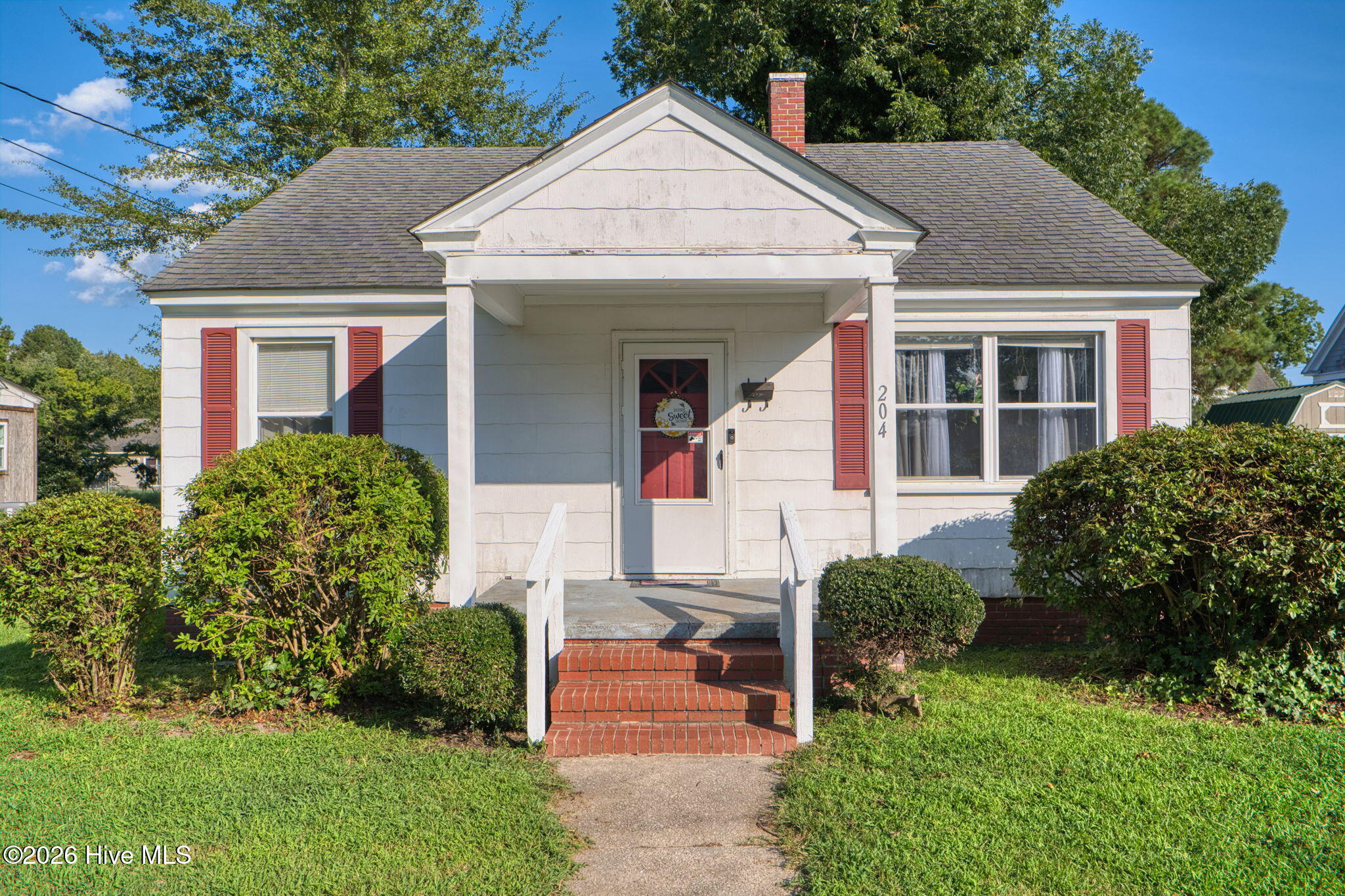 1st image of 204 Saunders St, Hertford, NC 27944 | MLS# 100597243