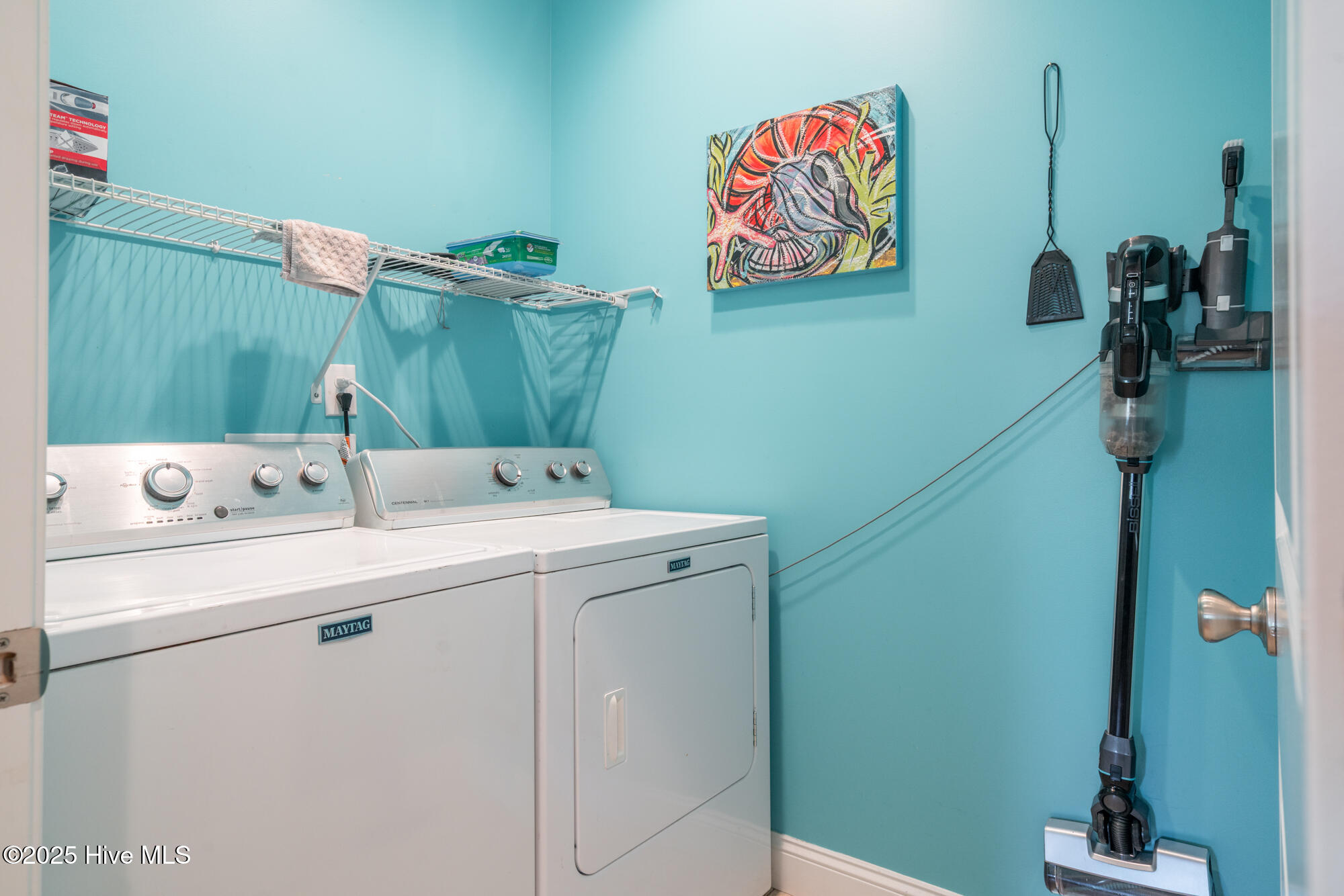 100527640 | Photo 22