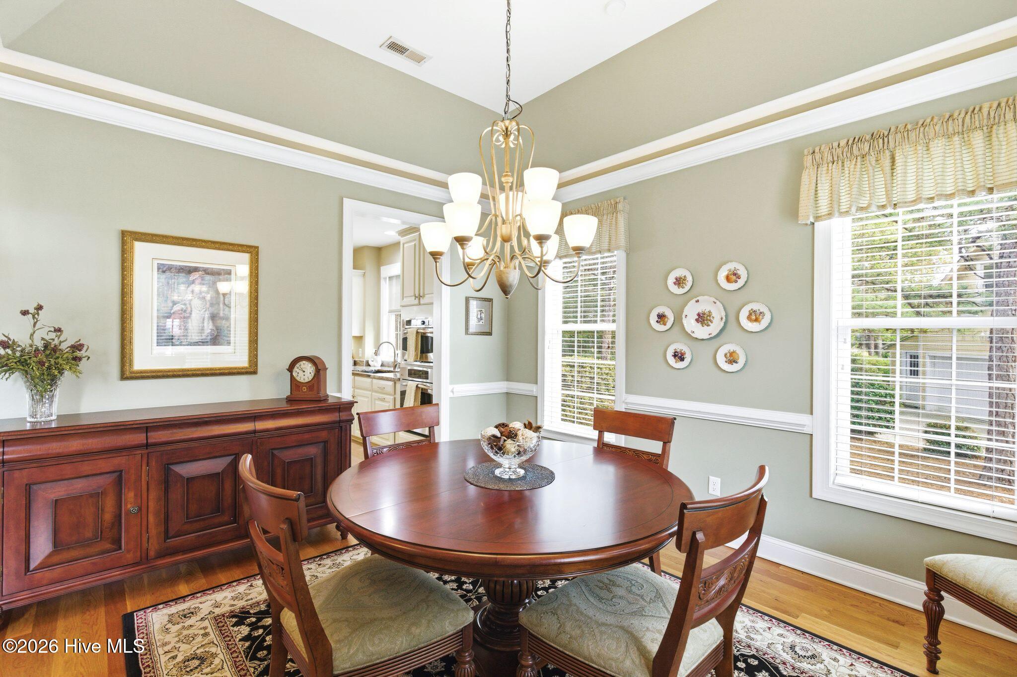 100564231 | Photo 24