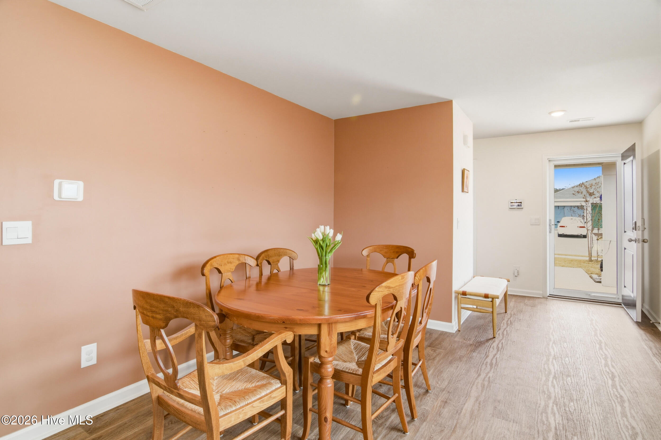 100555979 | Photo 13