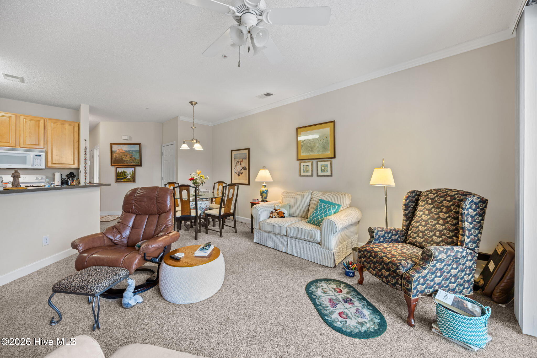 100556722 | Photo 16