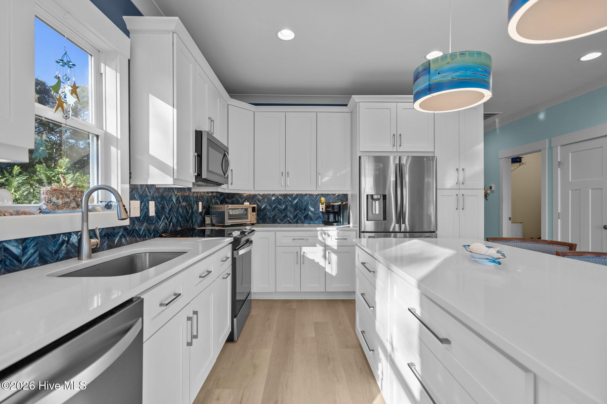 100546966 | Photo 22