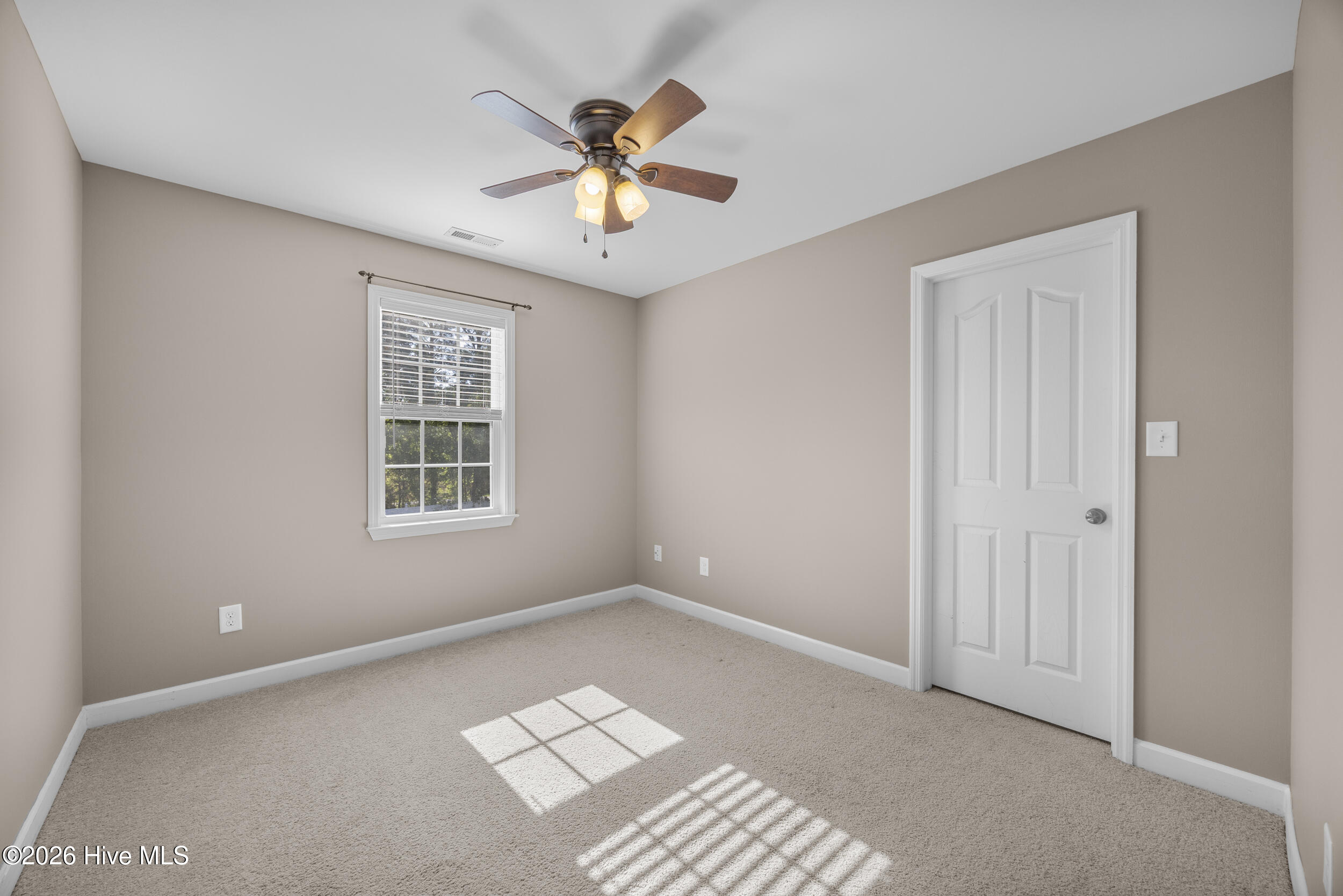 211 Wedgefield Circle,Maple Hill