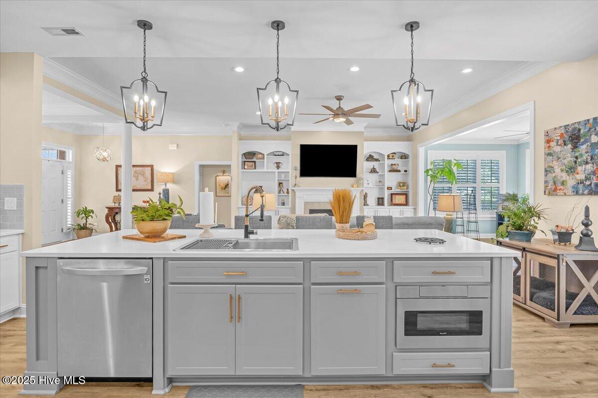 100544439 | Photo 22