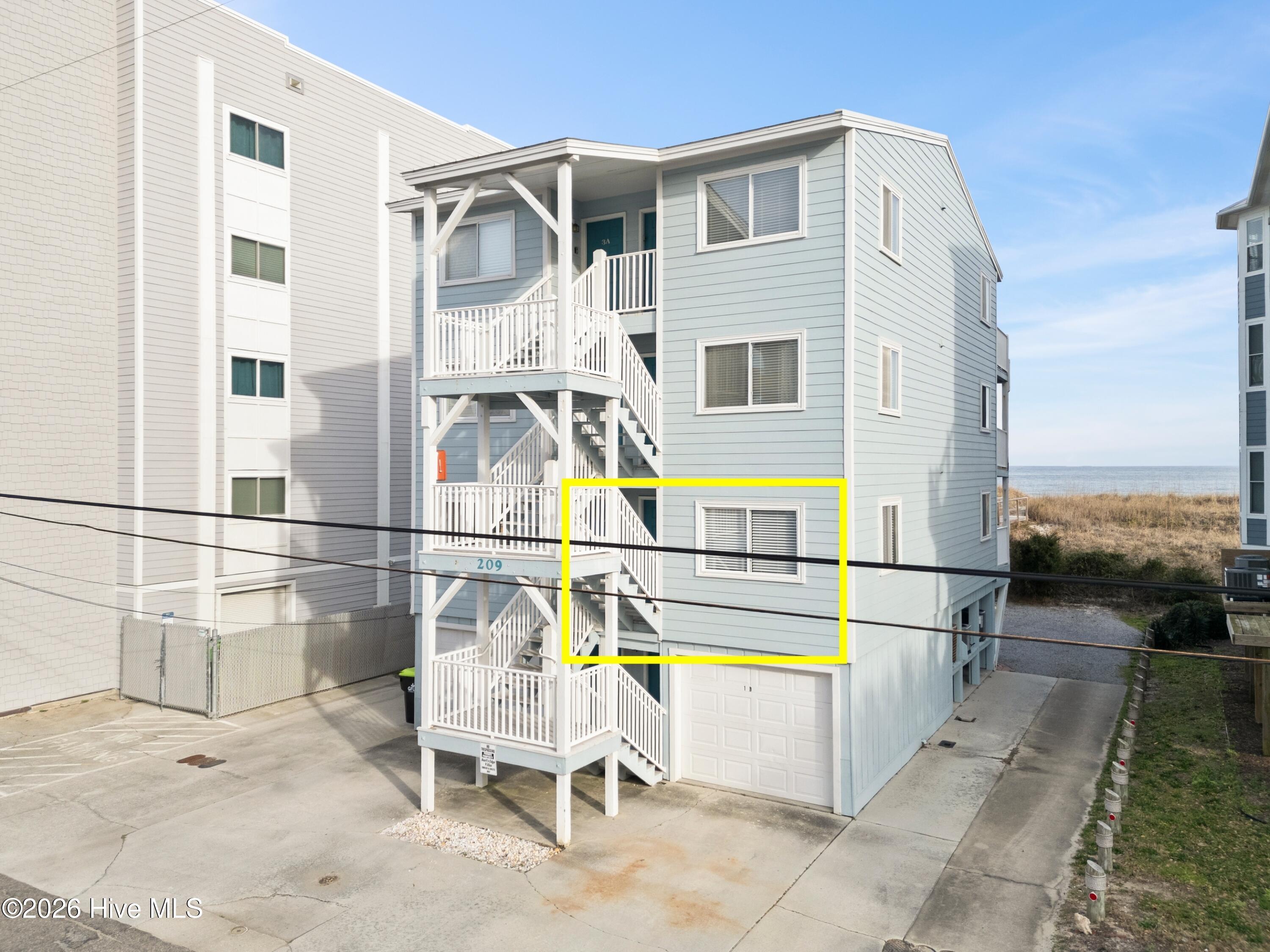 100549328 | Photo 39