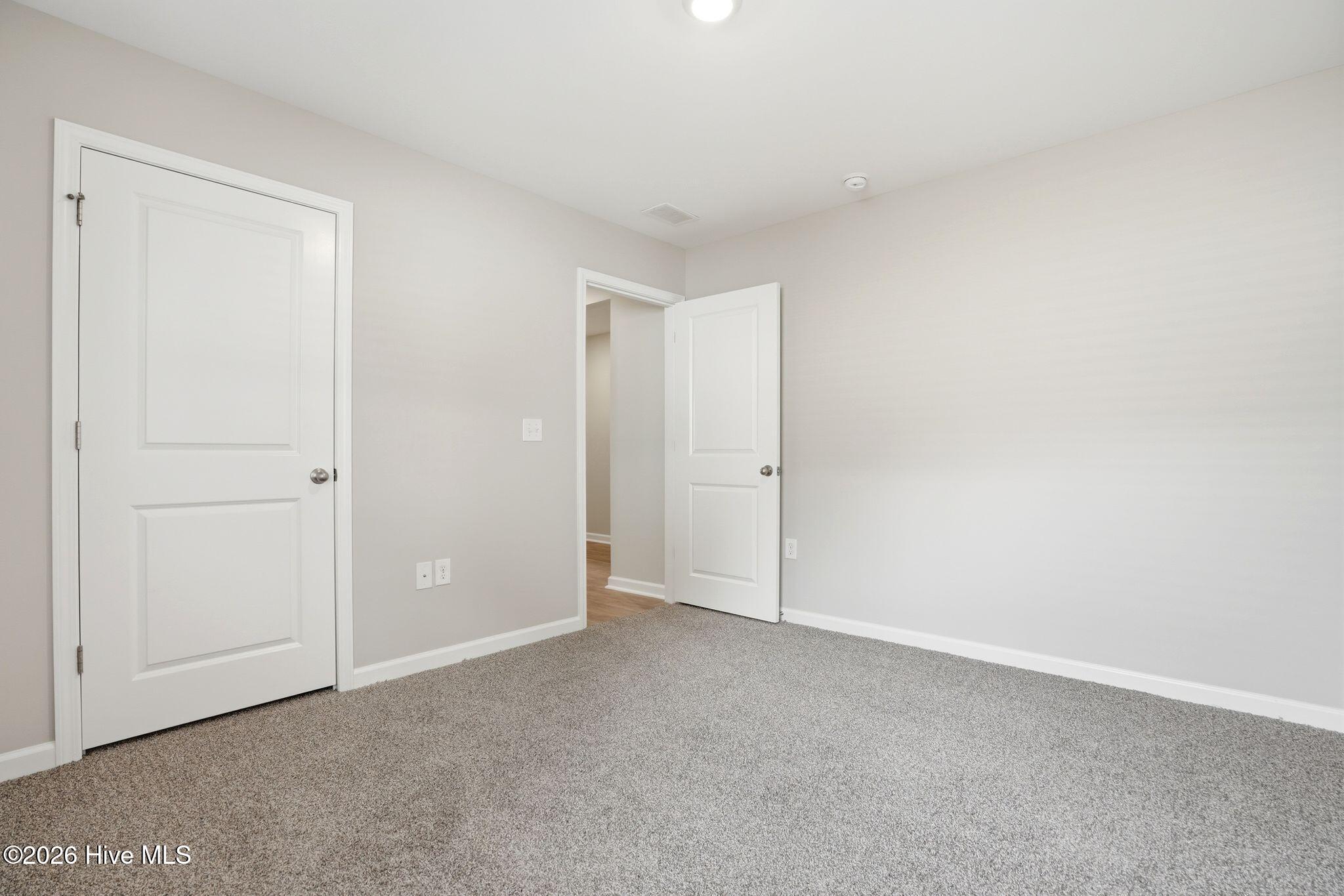 100558624 | Photo 43