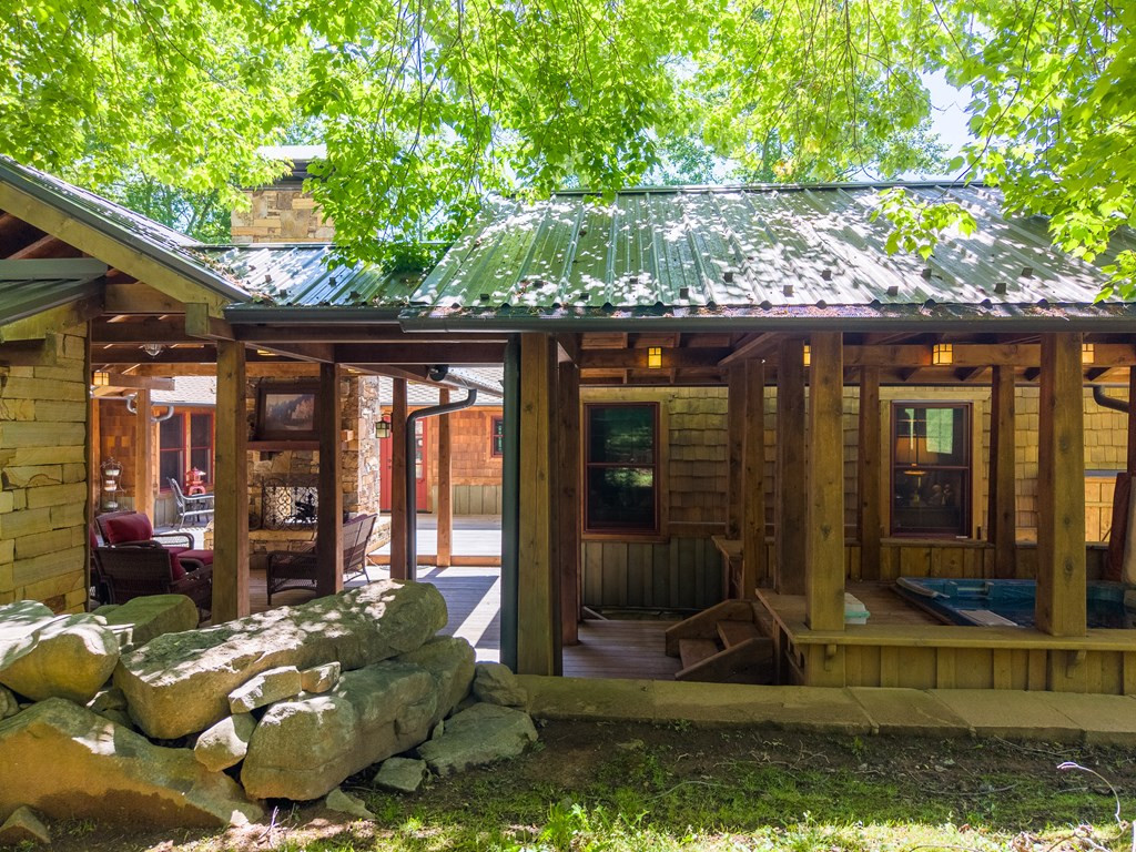 Exterior photo of 34 Shane Laughter, Robbinsville, NC 28771. MLS: 98544187