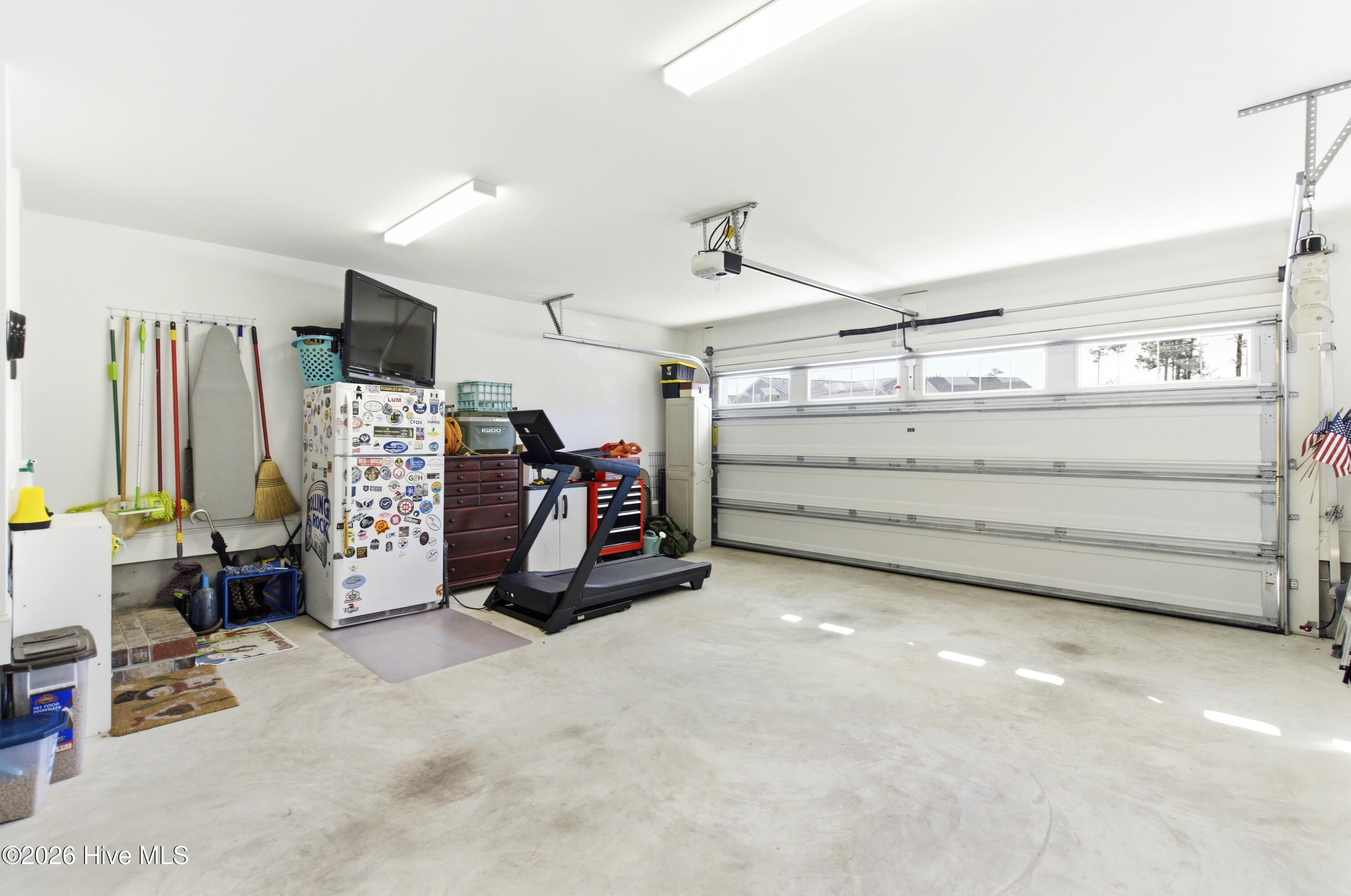 100563629 | Photo 63