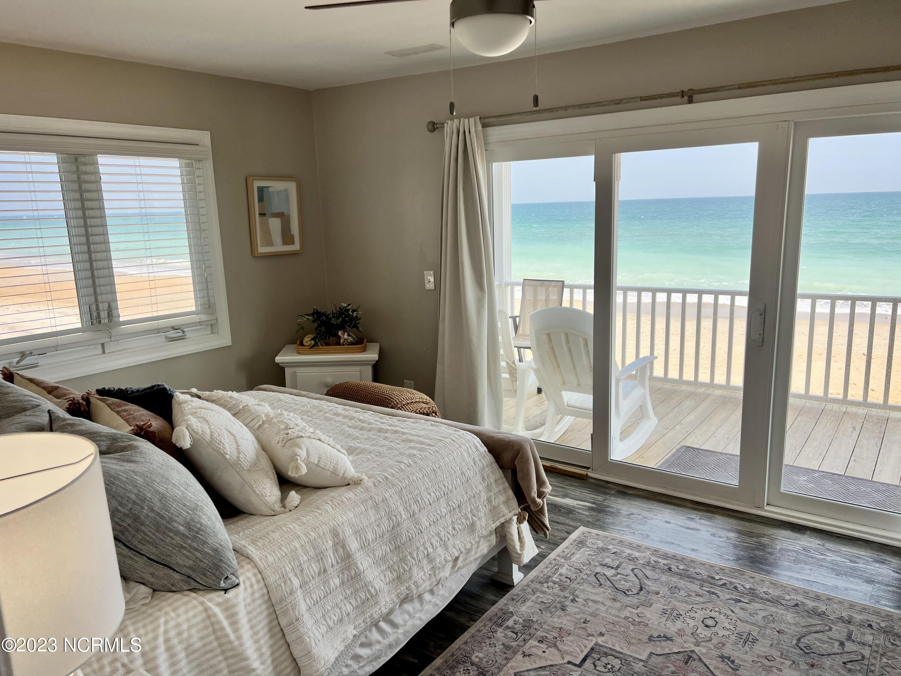 100512981 | Photo 16