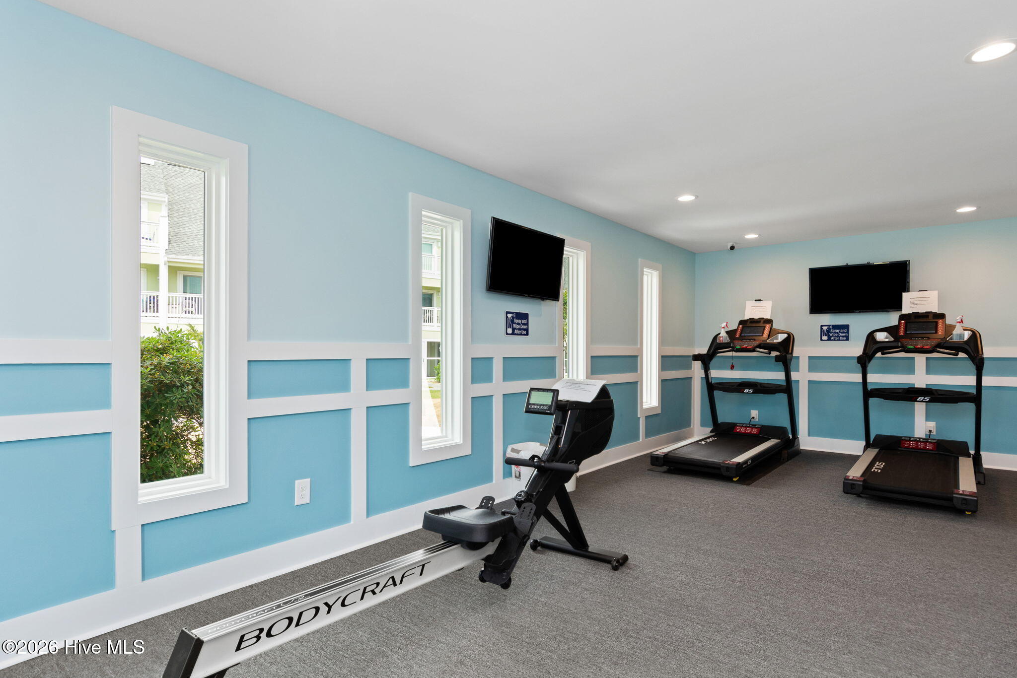 100557606 | Photo 28