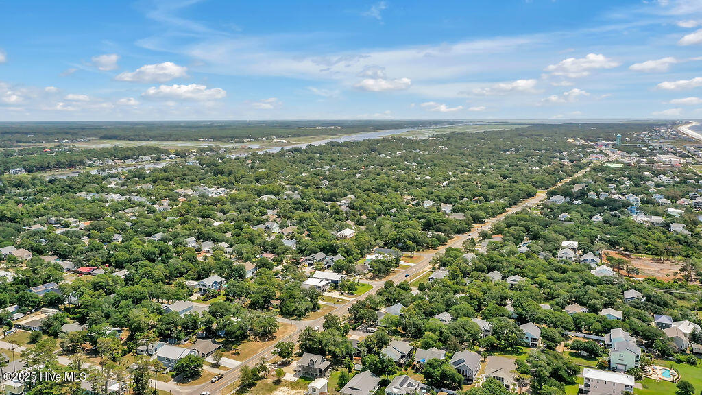 100570405 | Photo 54