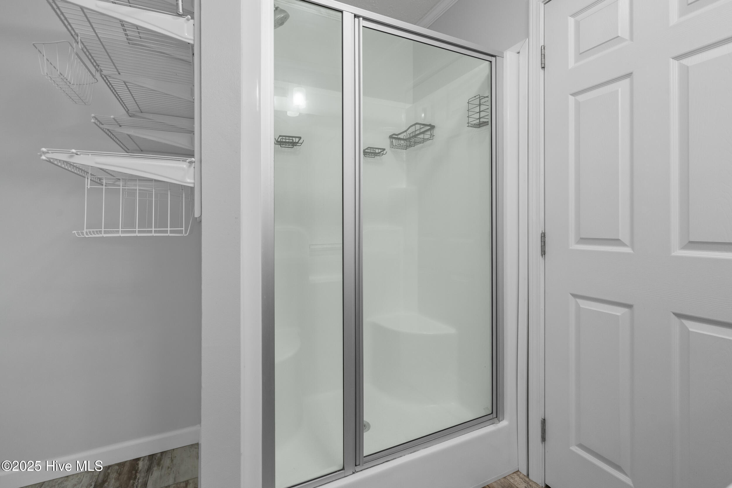 100510798 | Photo 18