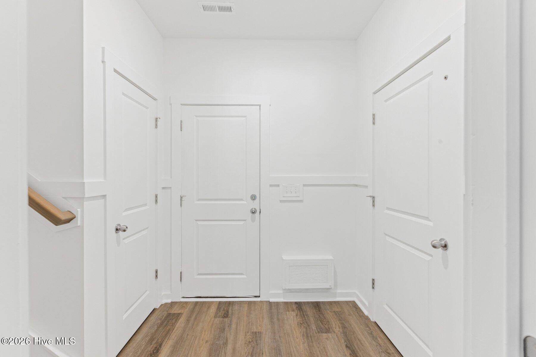 100532132 | Photo 52