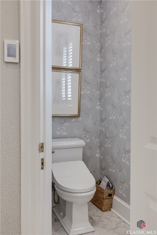 577 Cloverhurst Avenue W