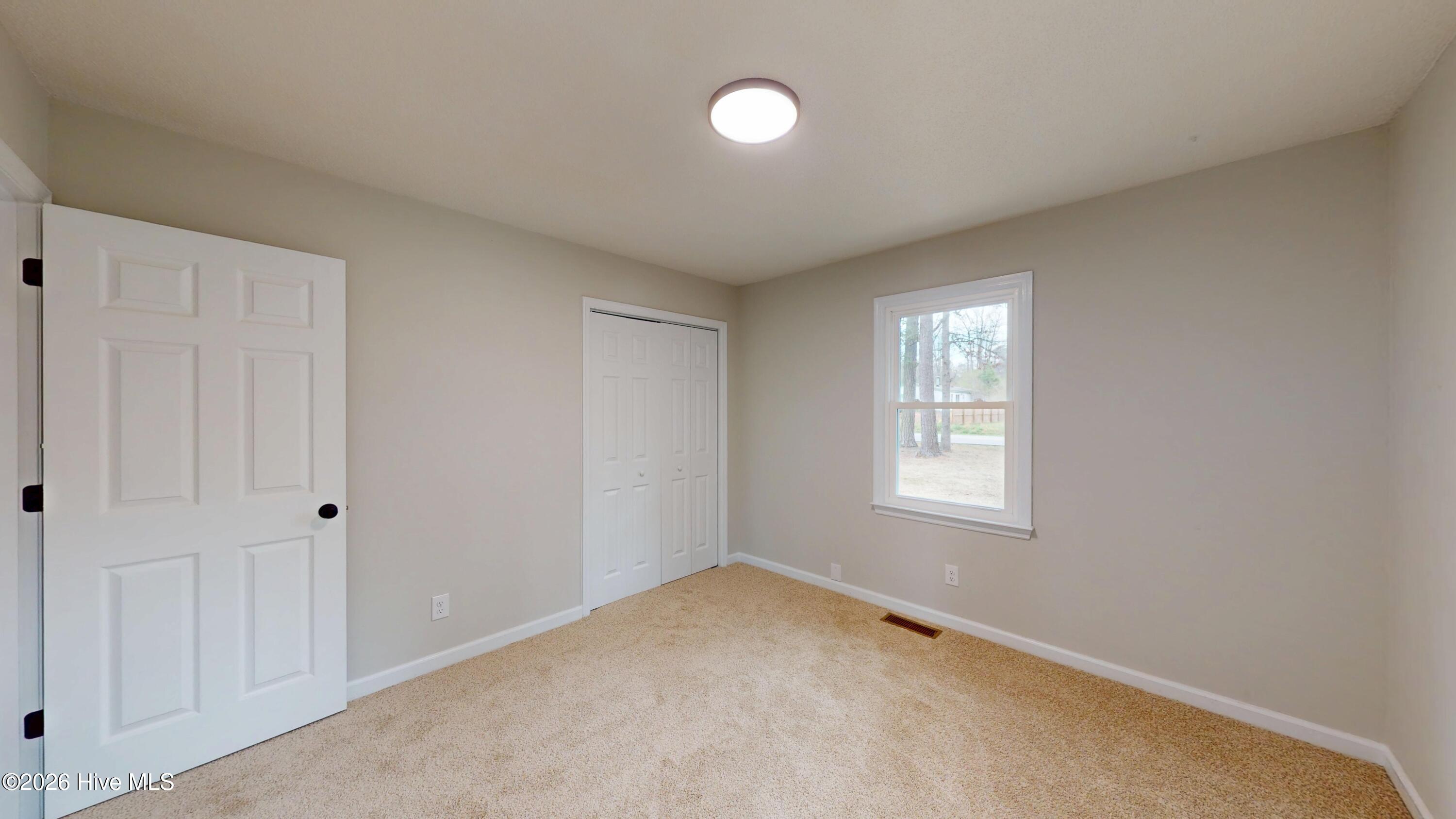 100559685 | Photo 19