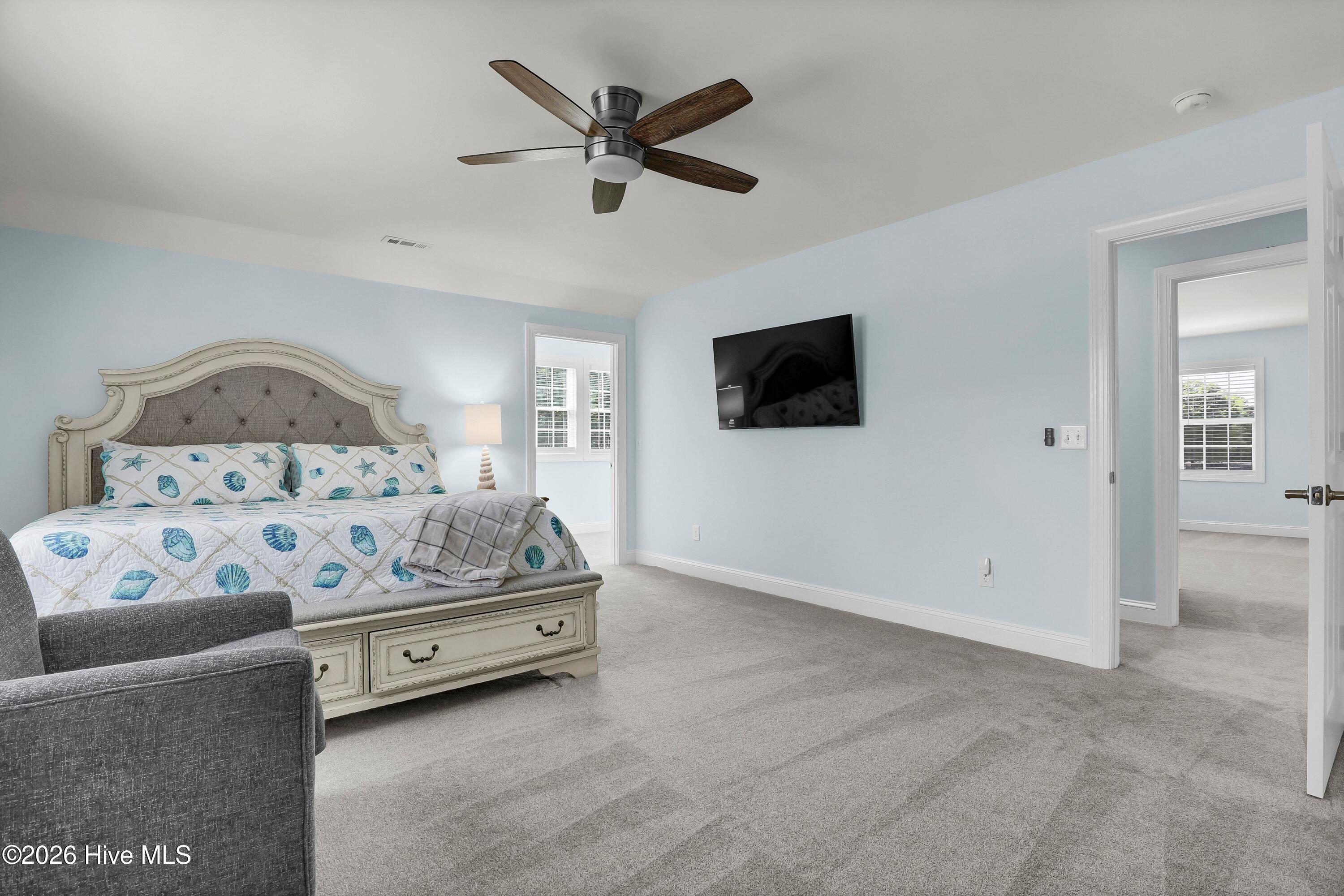 100567806 | Photo 39