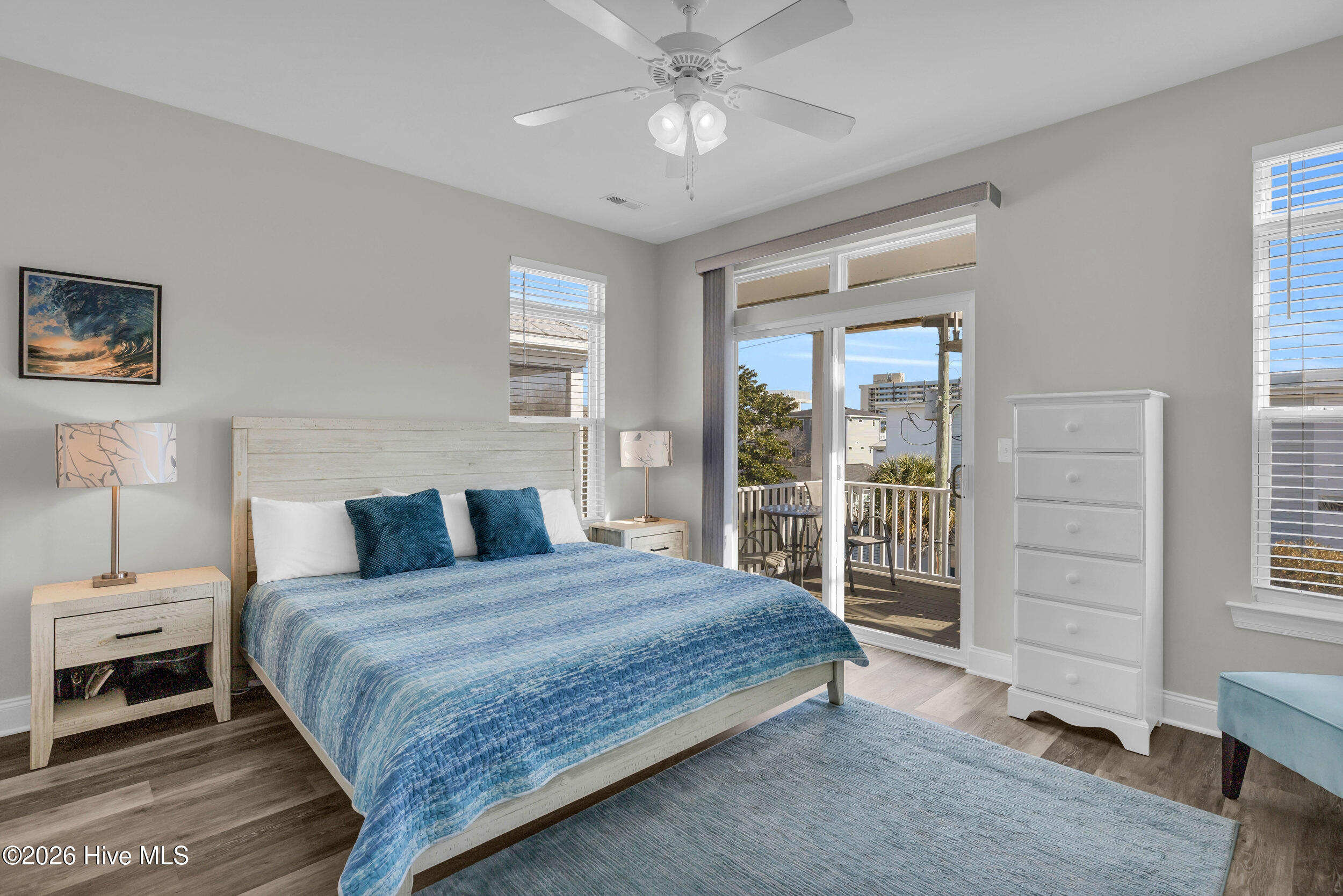 100548181 | Photo 14